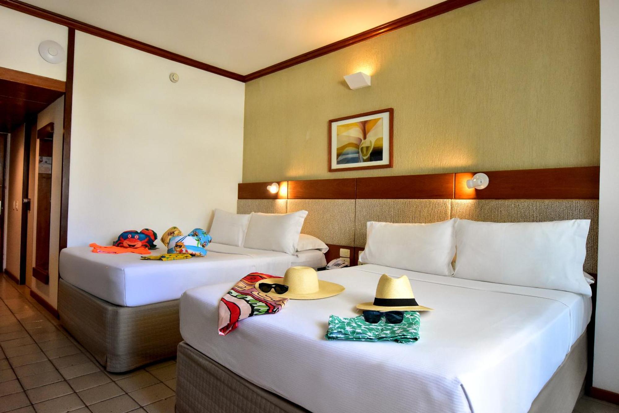 Classic 2 couple beds