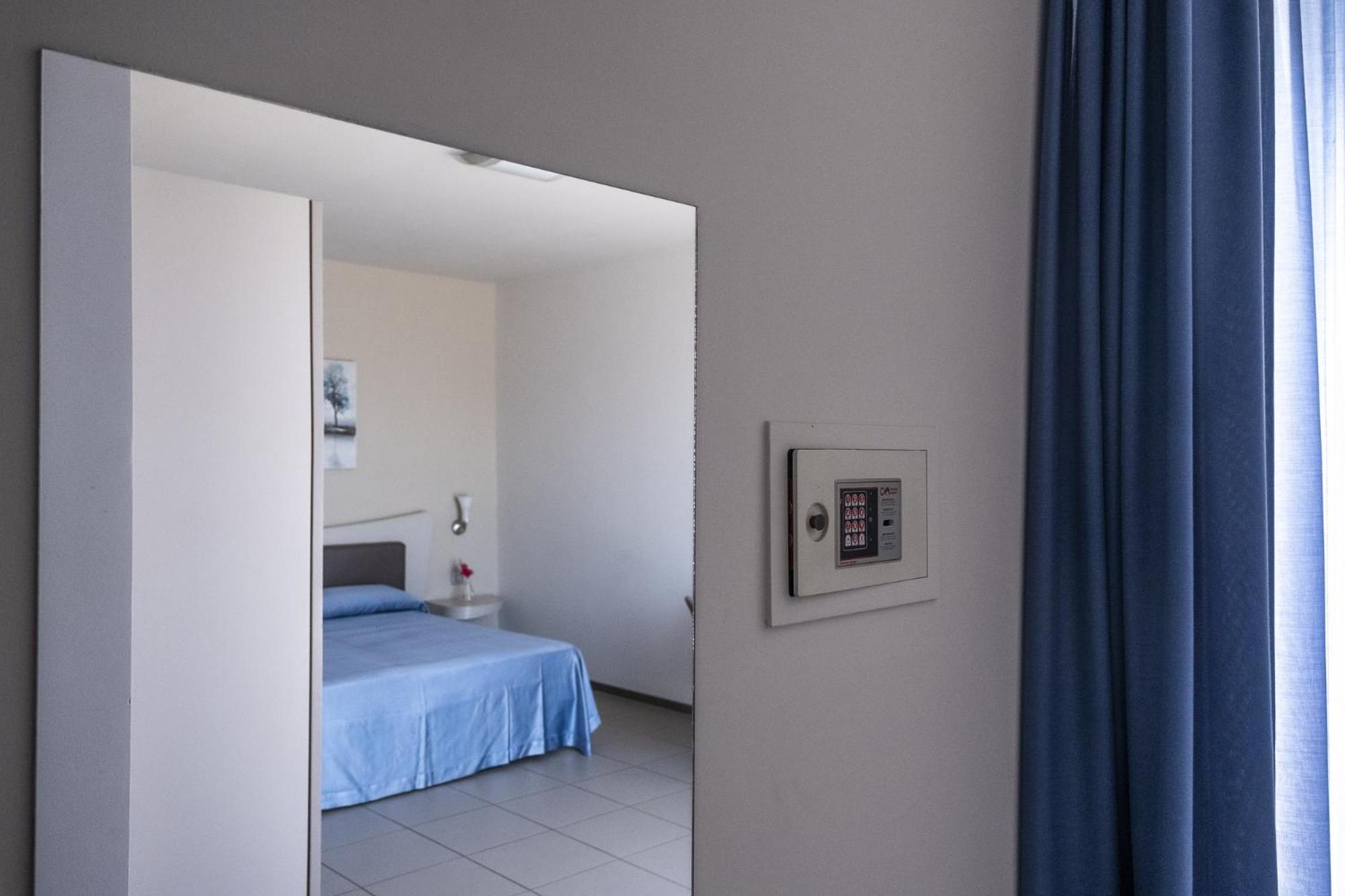 Triple Room,1771713708:JPEG