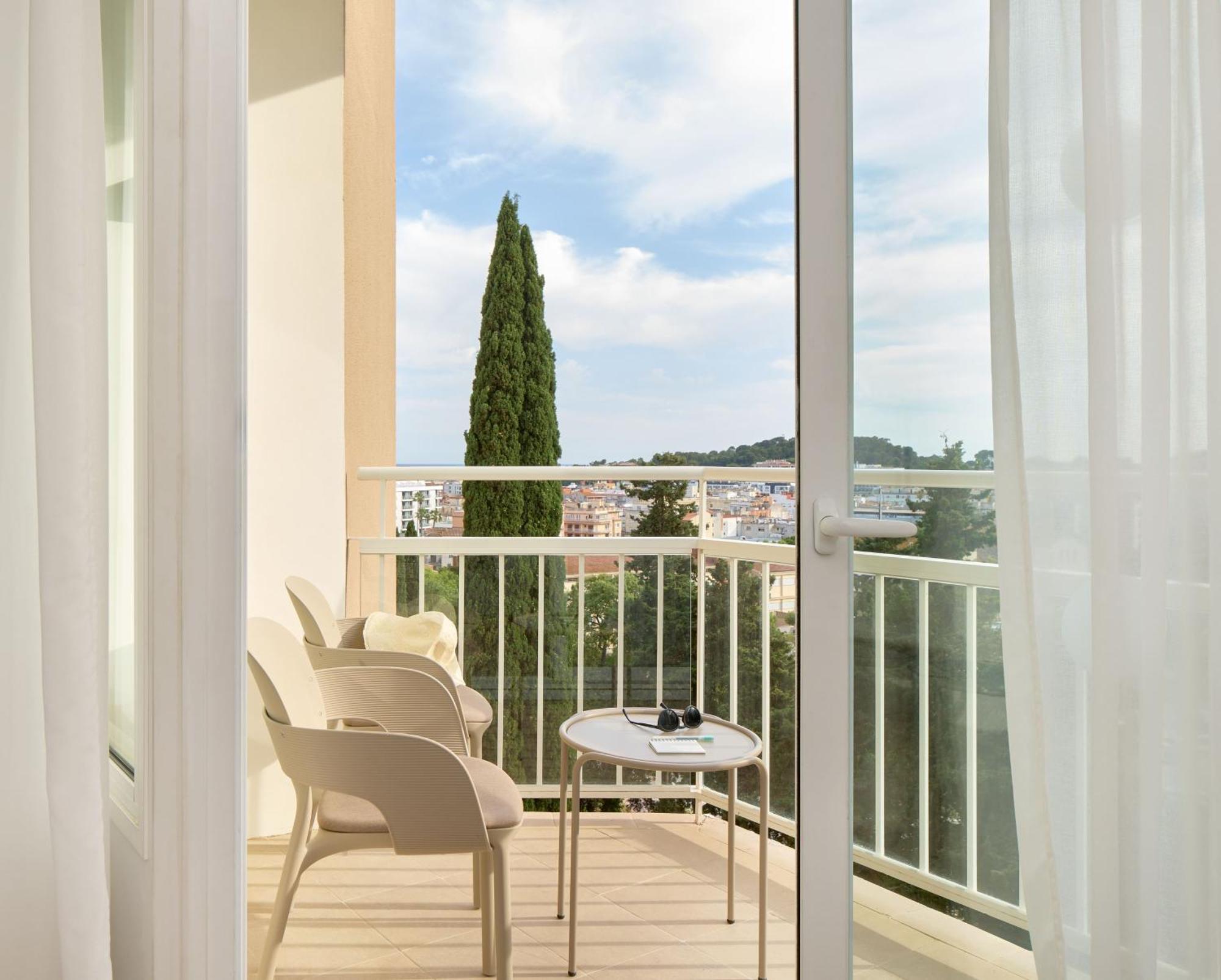 Premium Room Garden View,1771716734:JPEG