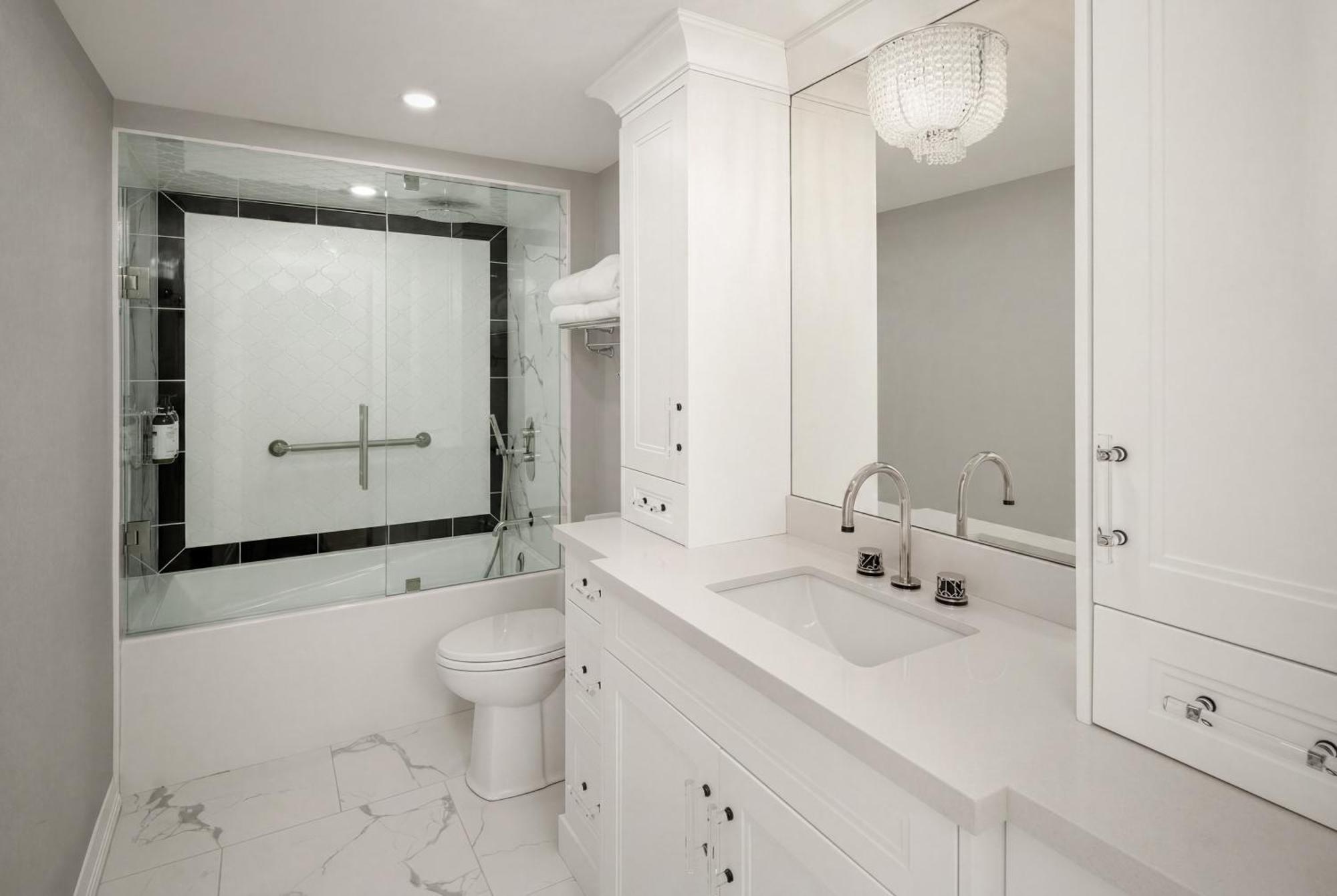 Fallsview Suite 