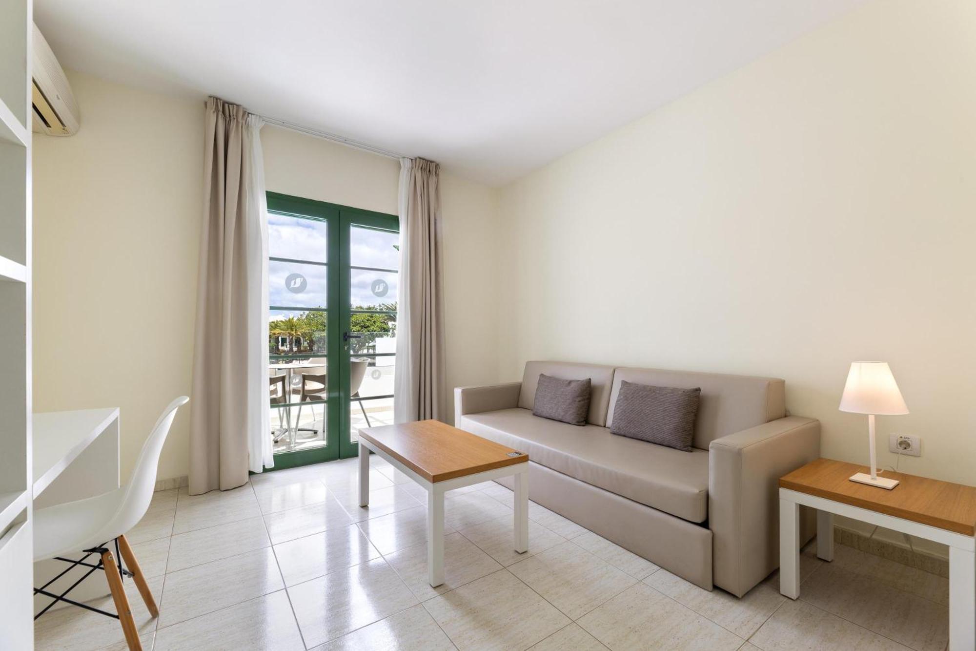 Junior Suite with Pool View