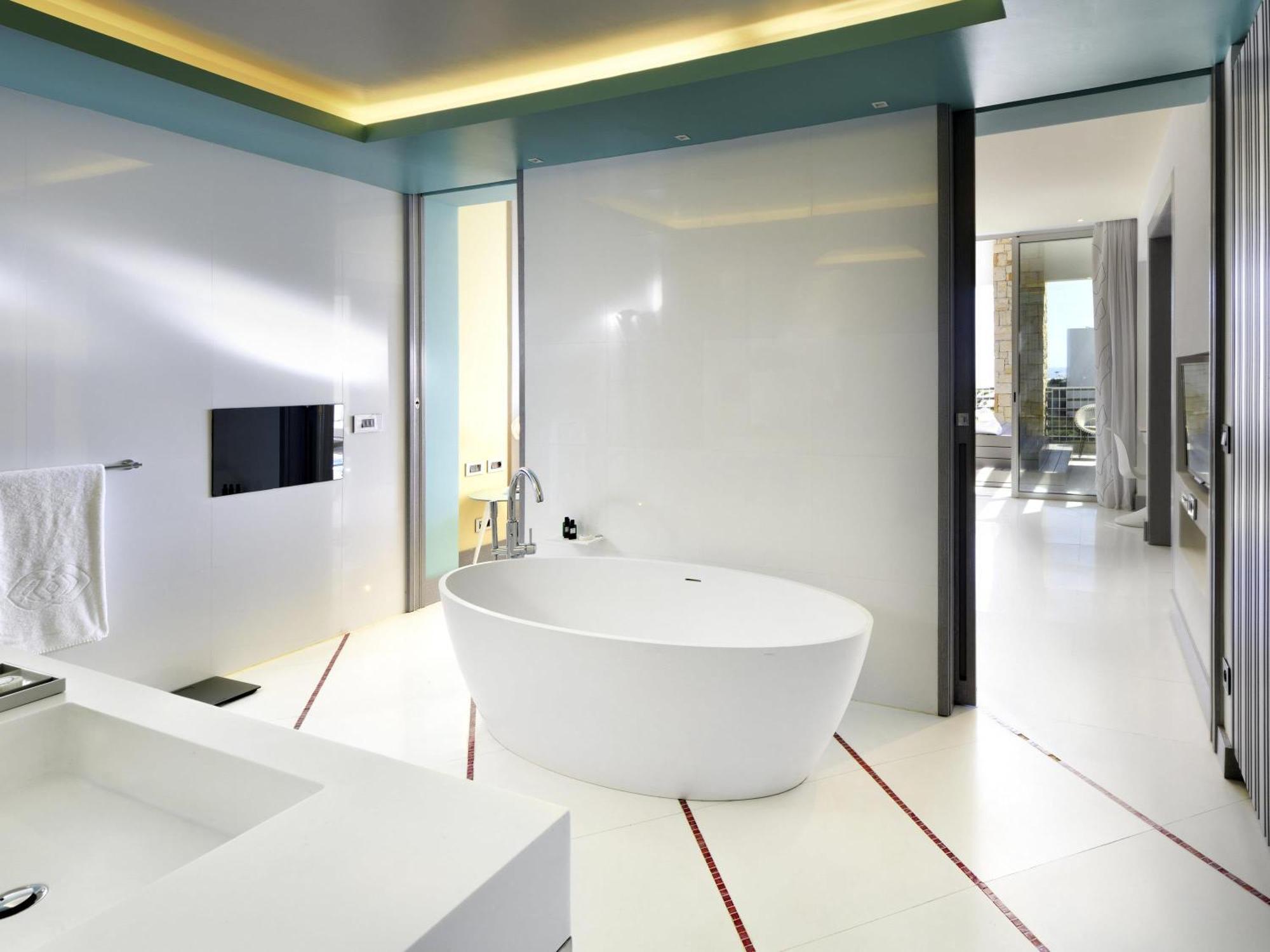 Luxury Room, 2 Twin Beds, Garden View, Private Terrace