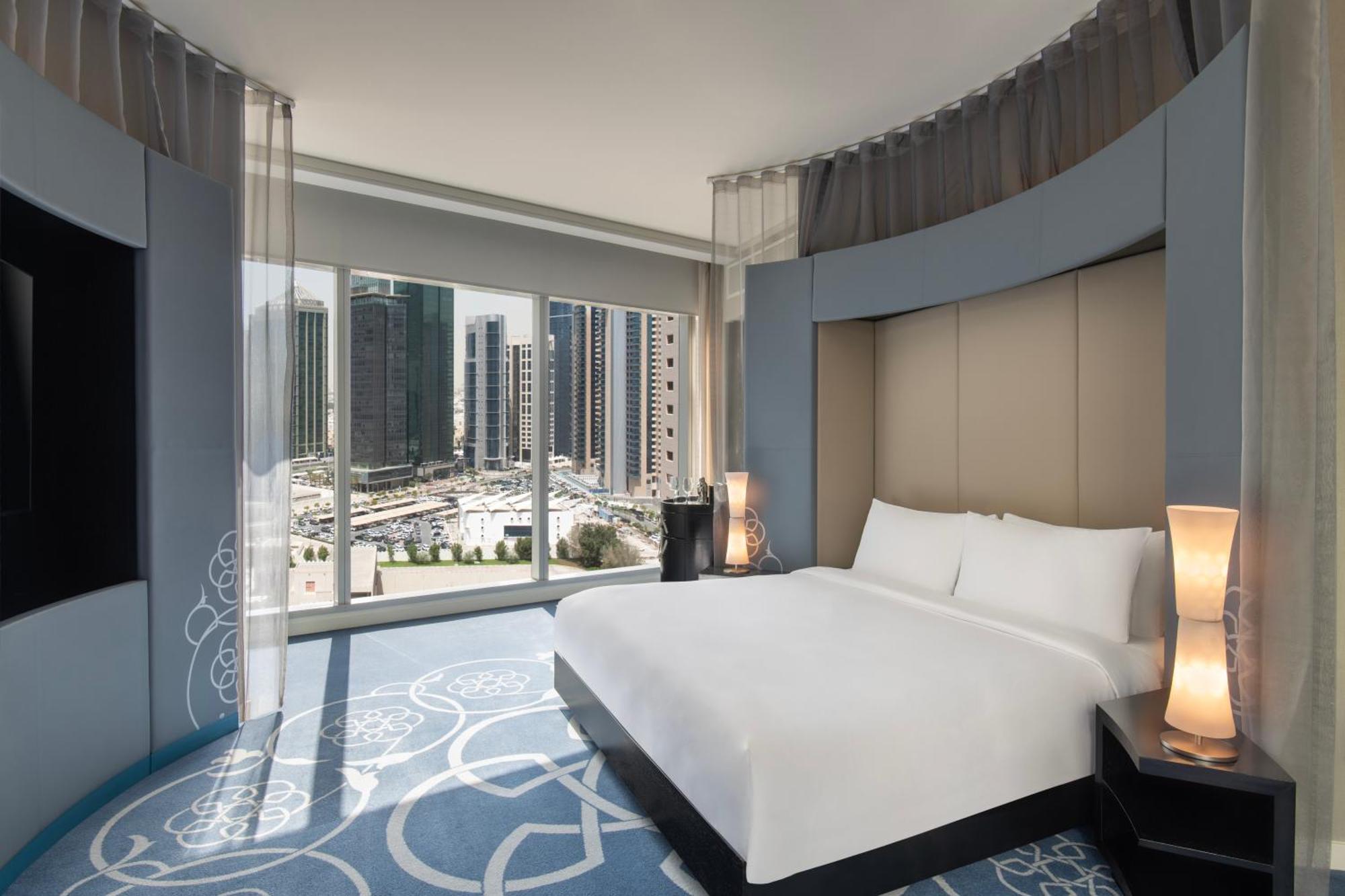 Urban Suite – King Size City View Beach Access