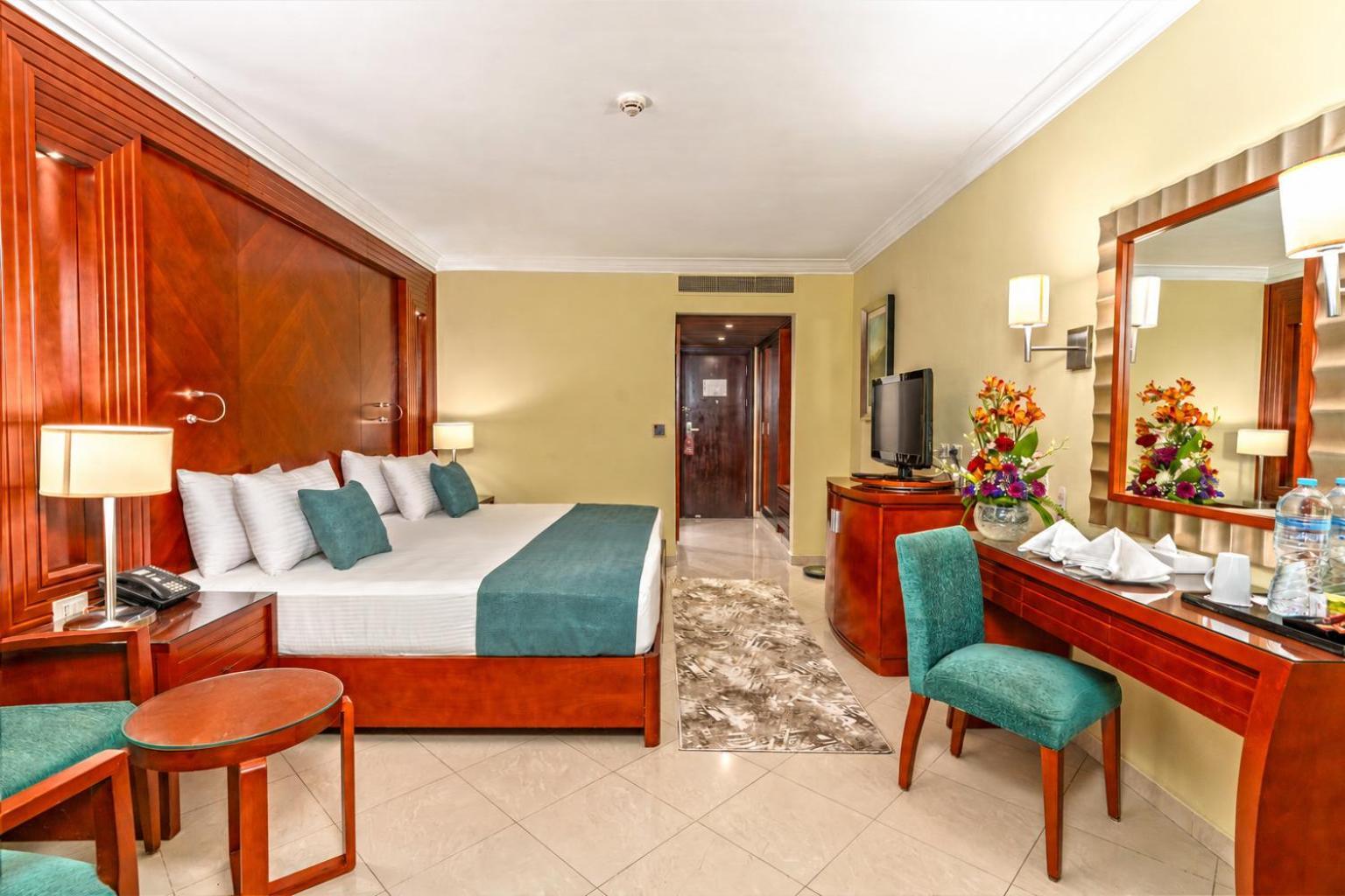 Pool view room