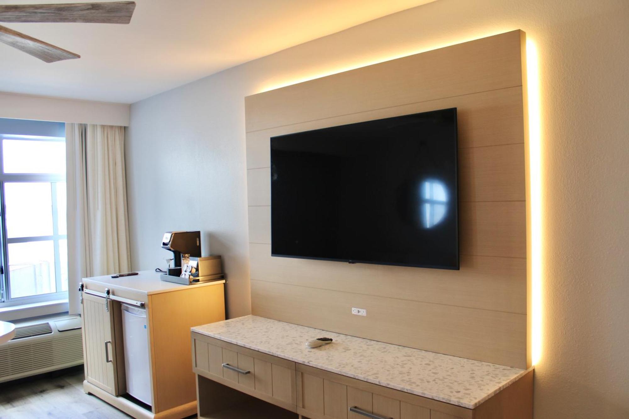 Standard King Room,1772937758:JPEG