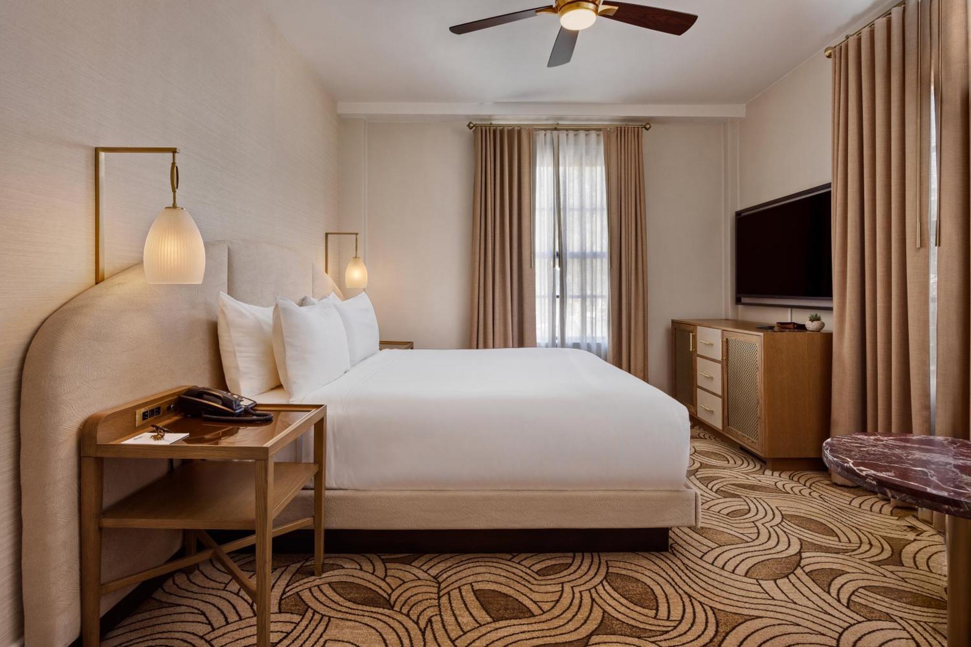 King Room Mountain View