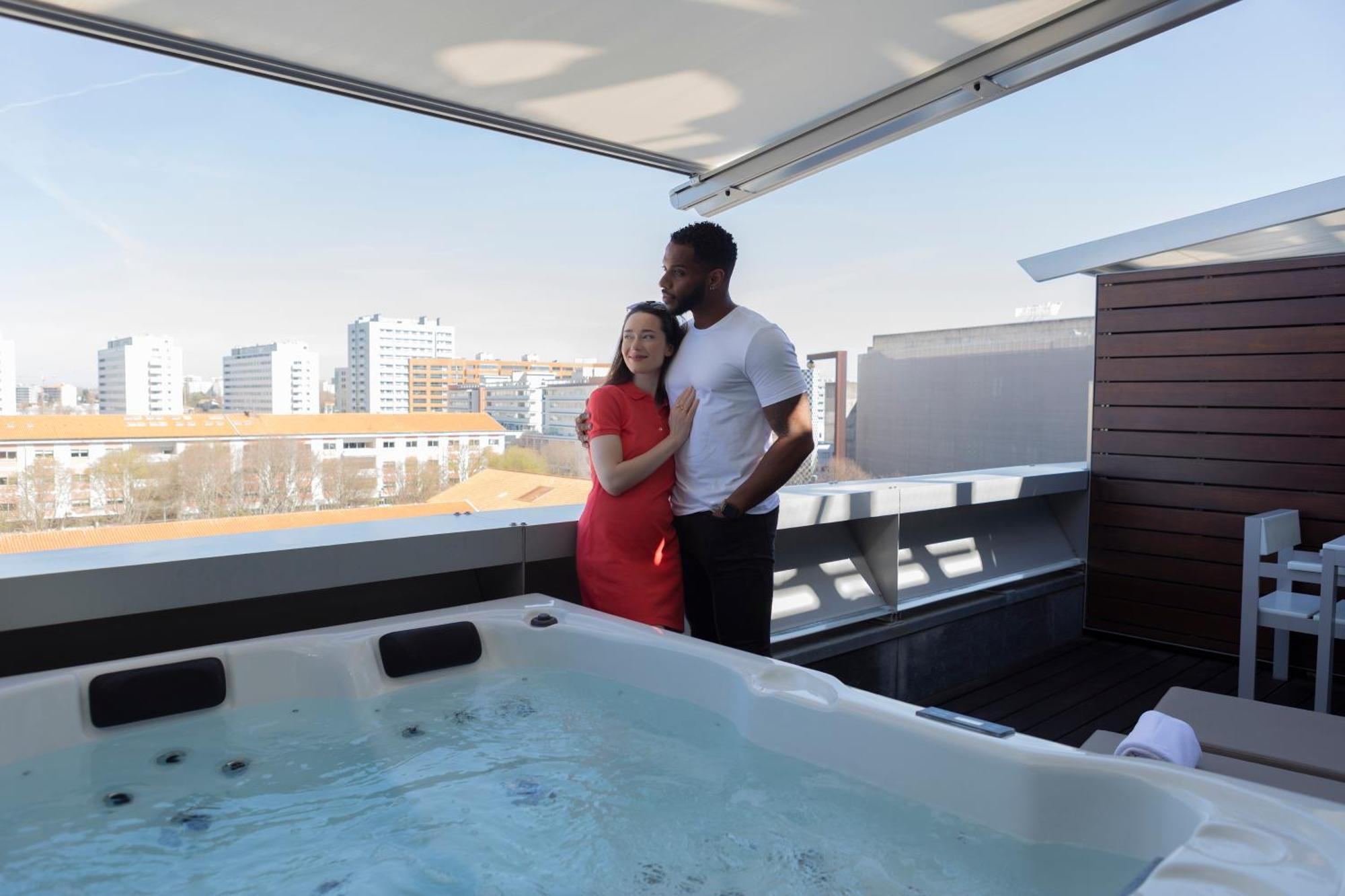 Superior Double Room Hot Tub