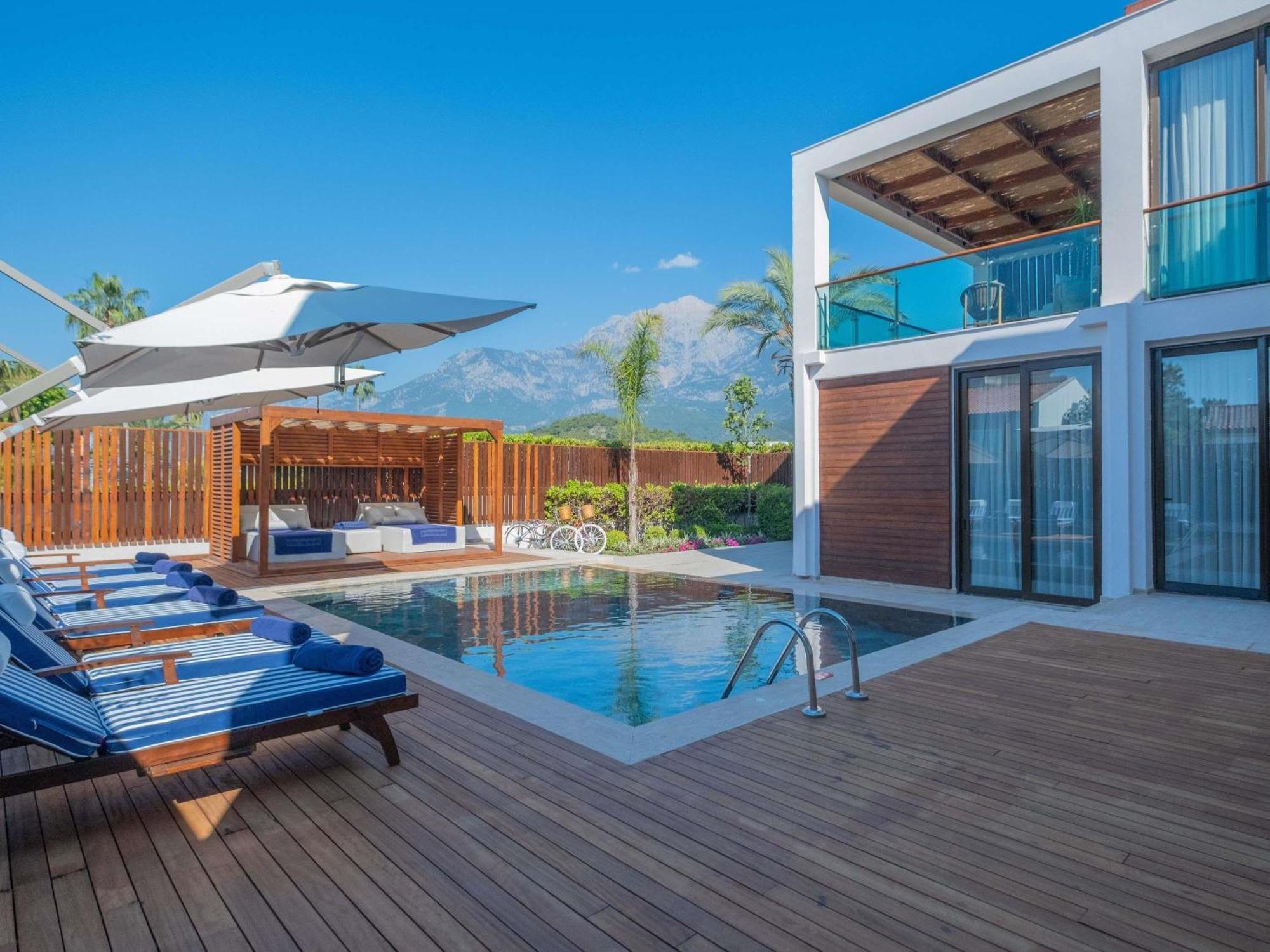 Superior Villa