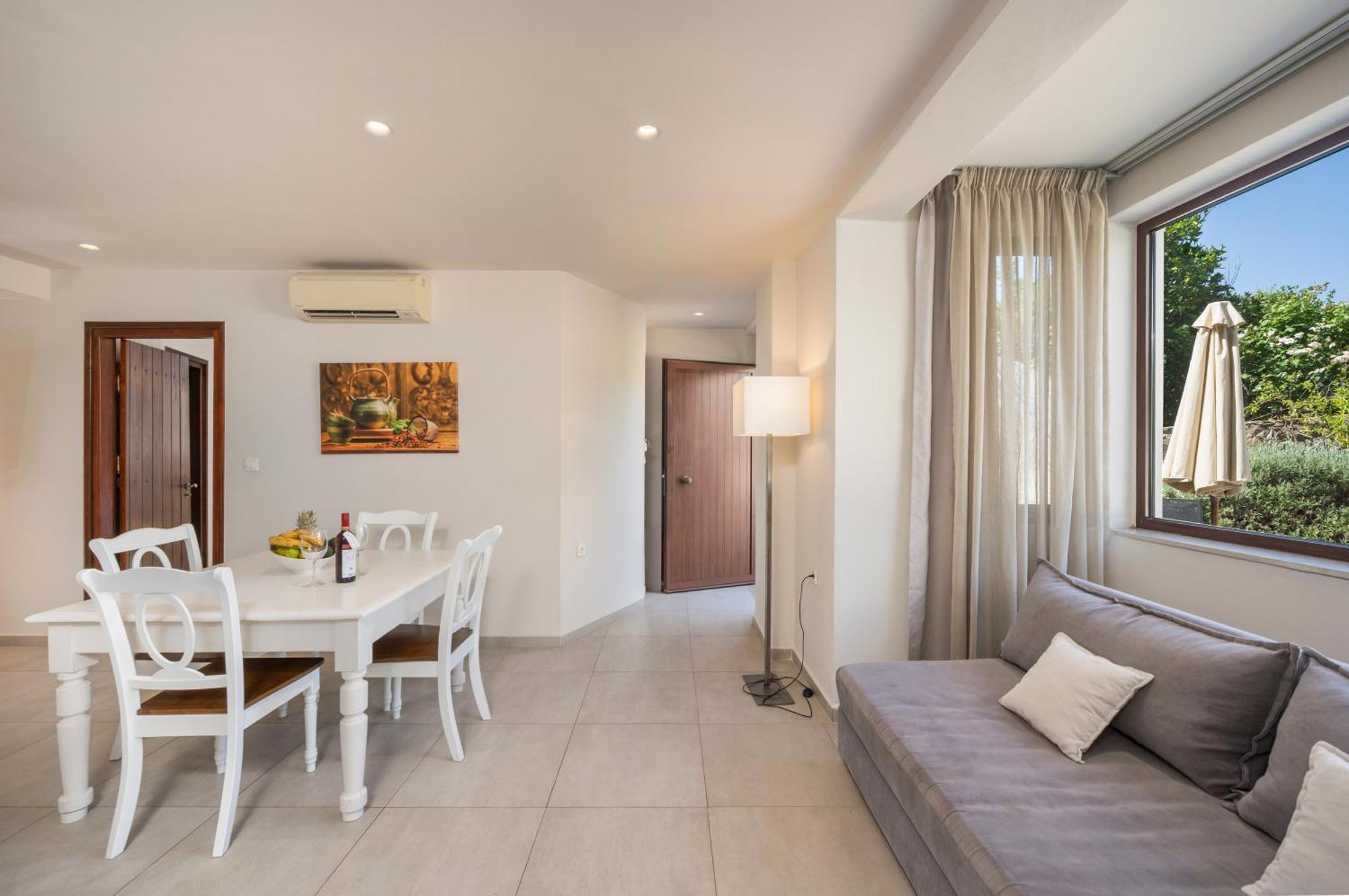 Deluxe Villa mit 2 Schlafzimmern und eigenem Pool