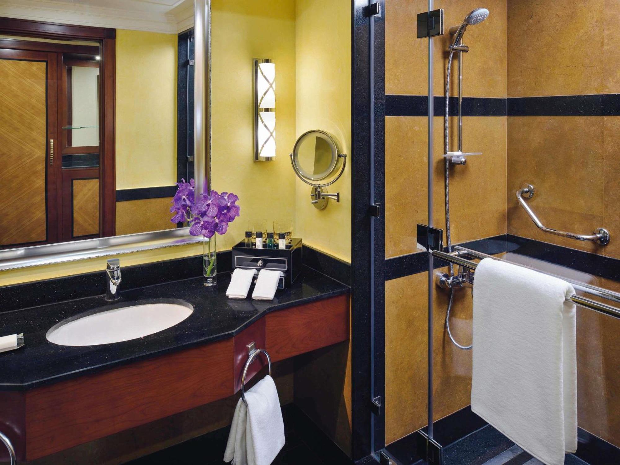 Executive Deluxe King Room