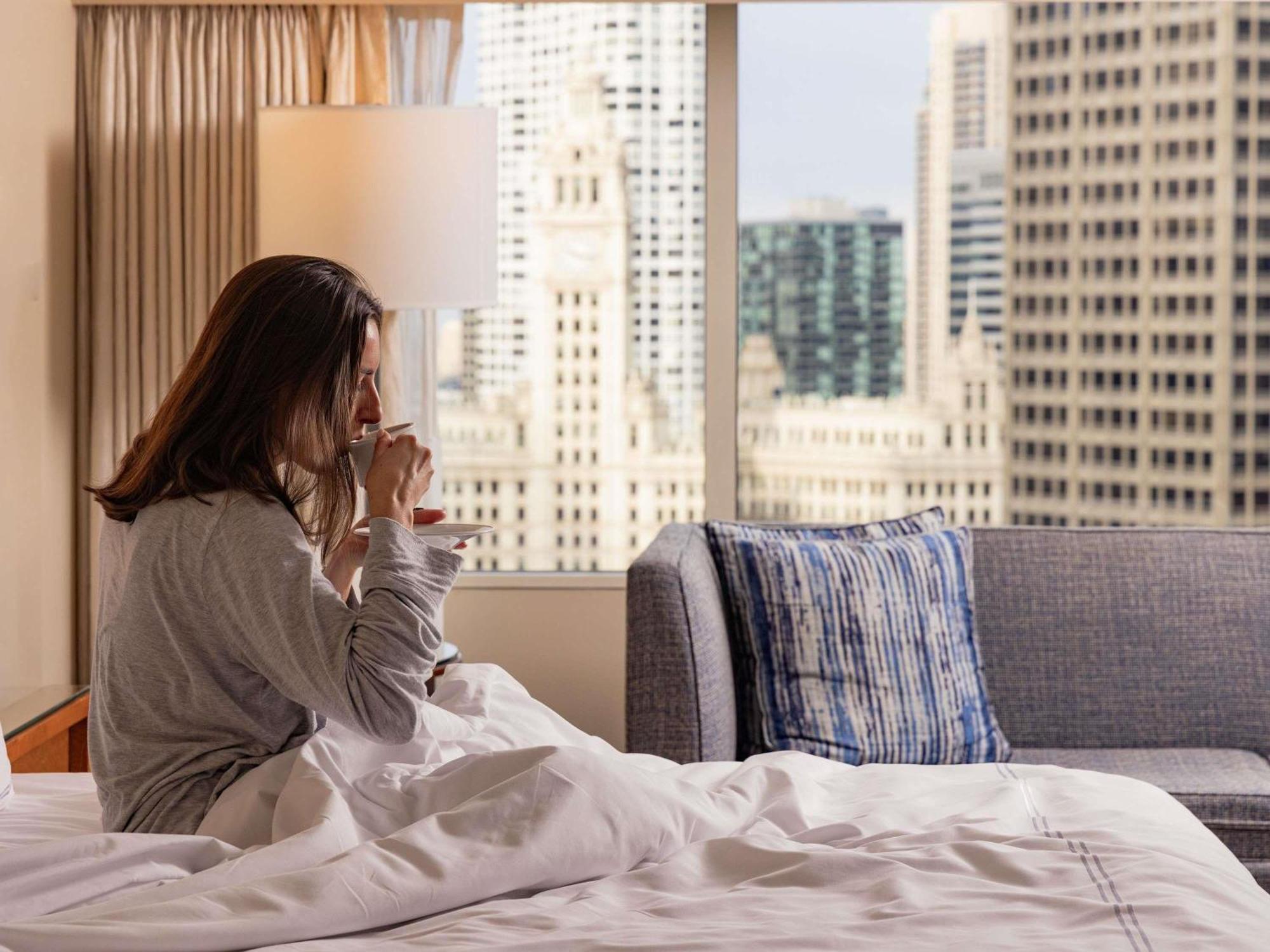 Classic Zimmer mit 1 Kingsize-Bett und Seeblick