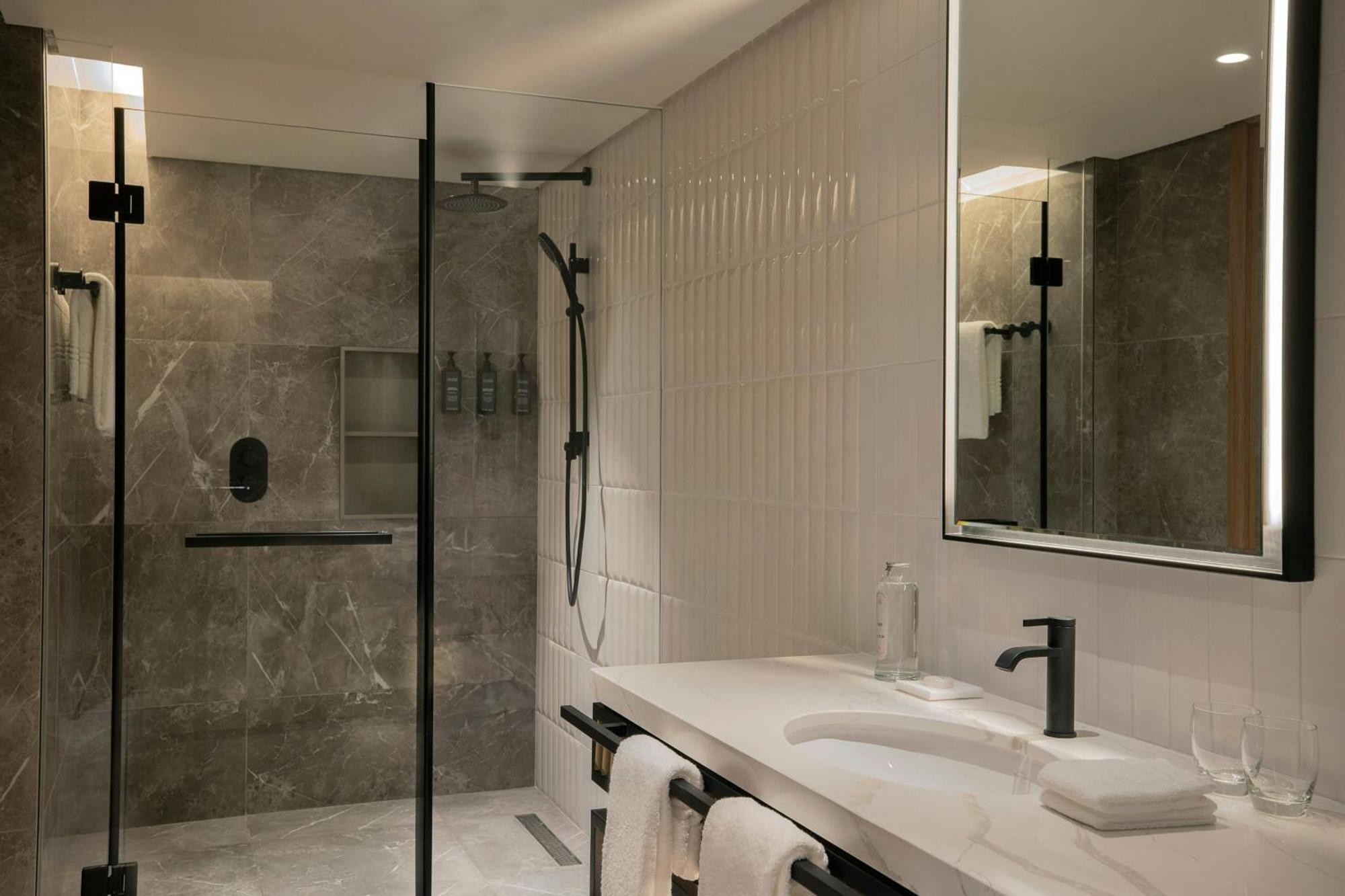 Signature Queen Room with Two Queen Beds and City View
