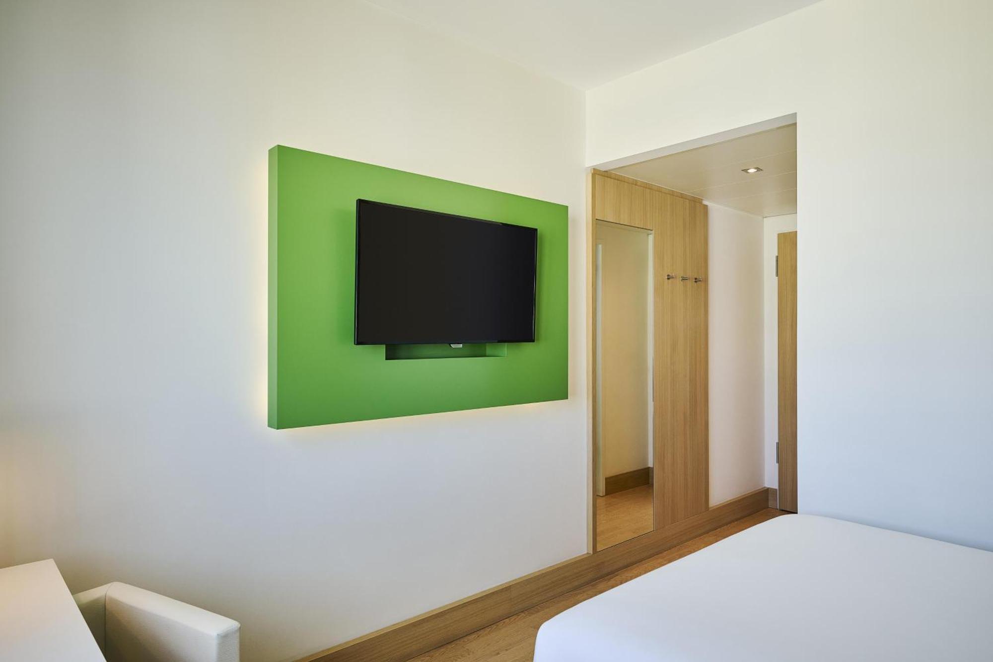 Standard Single Room,1774452215:JPEG