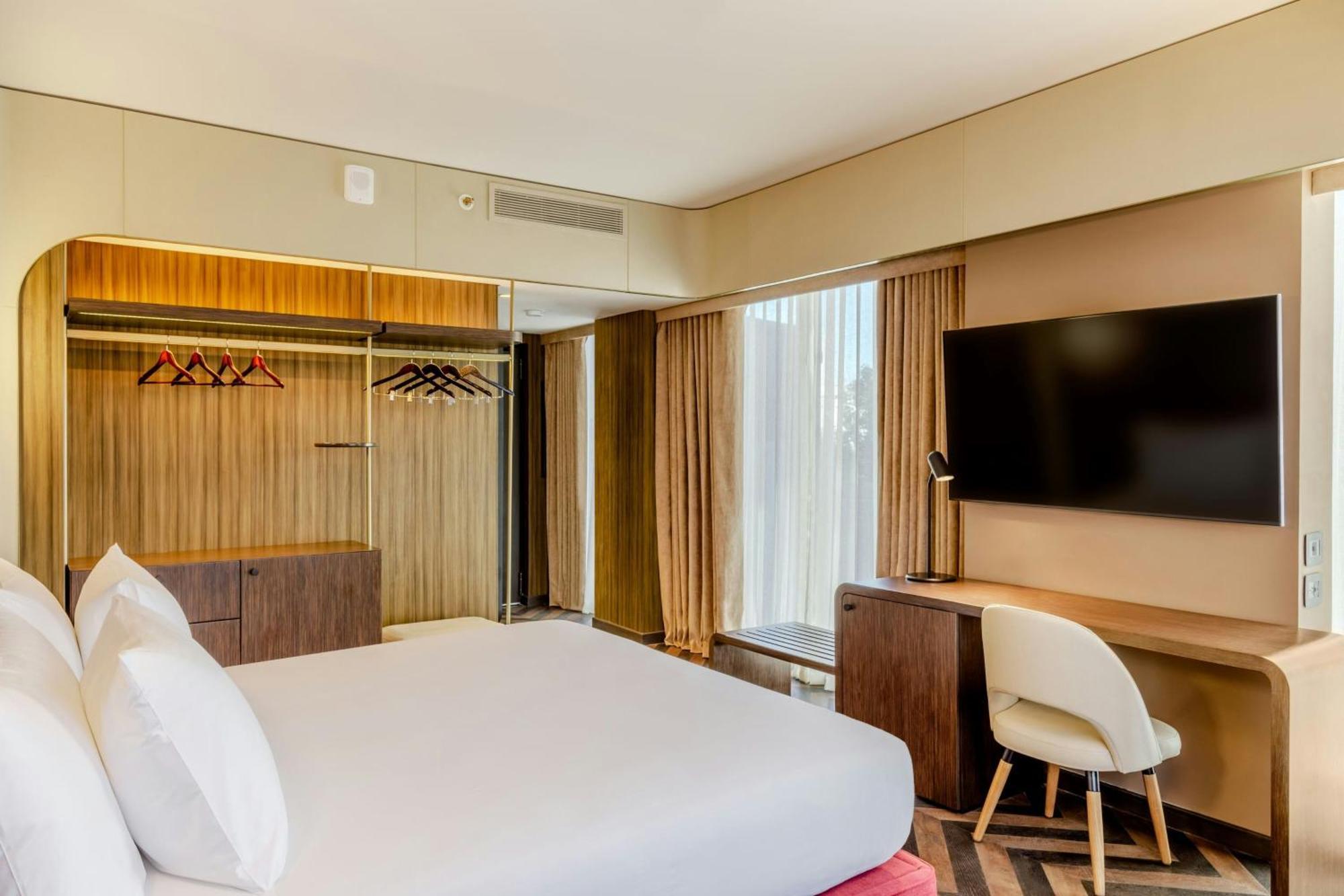 Quarto com Cama King-size - Torre