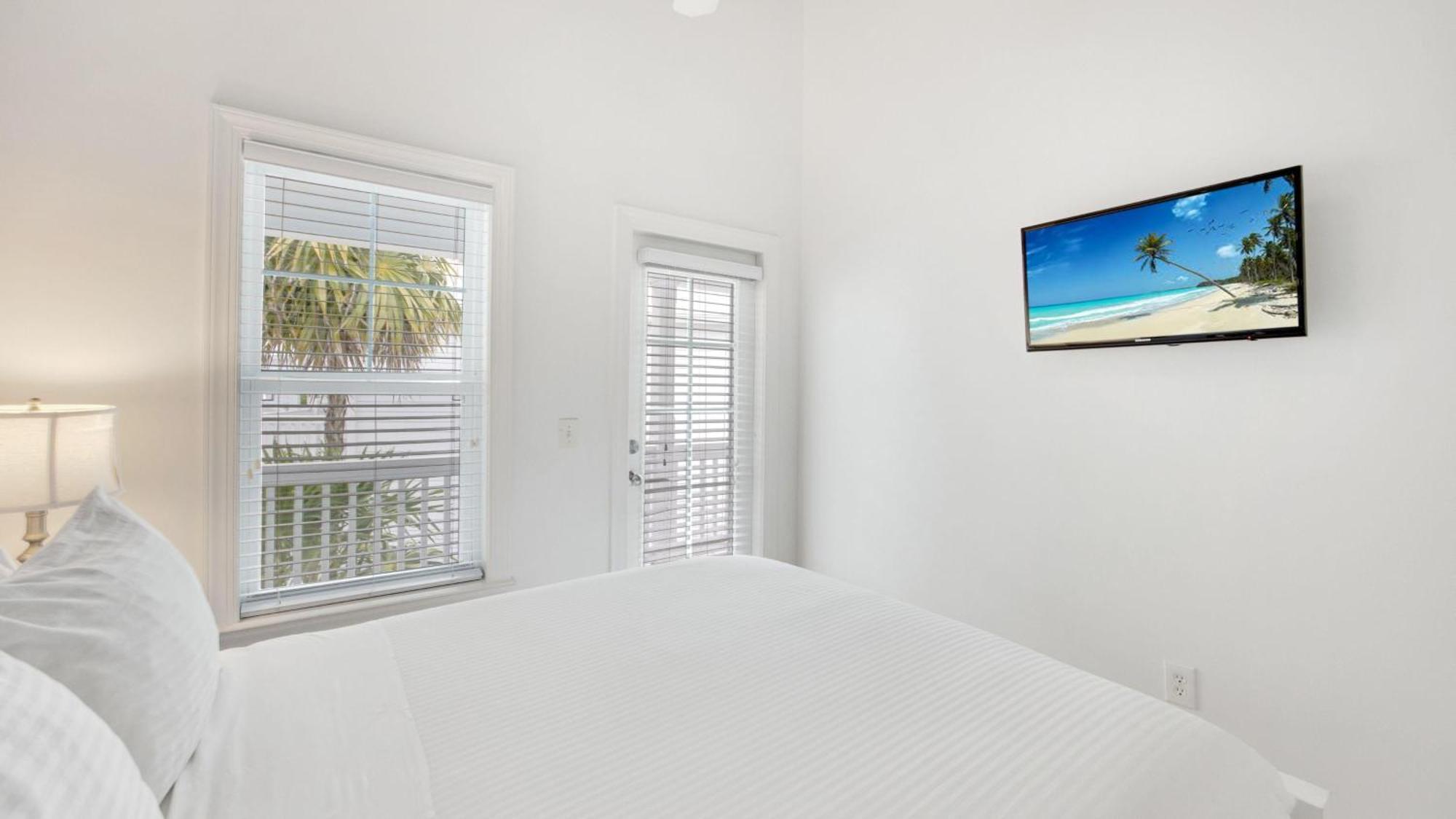 Tropical Garden Double Queen Guestroom