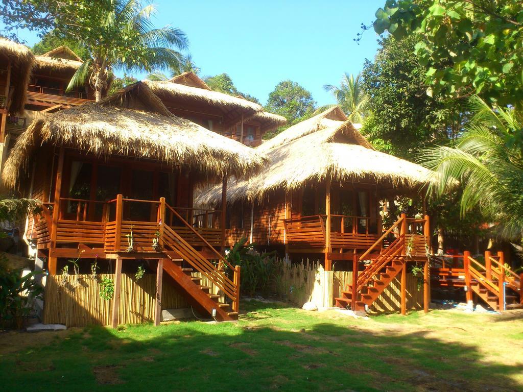 Bungalow Beach Garden