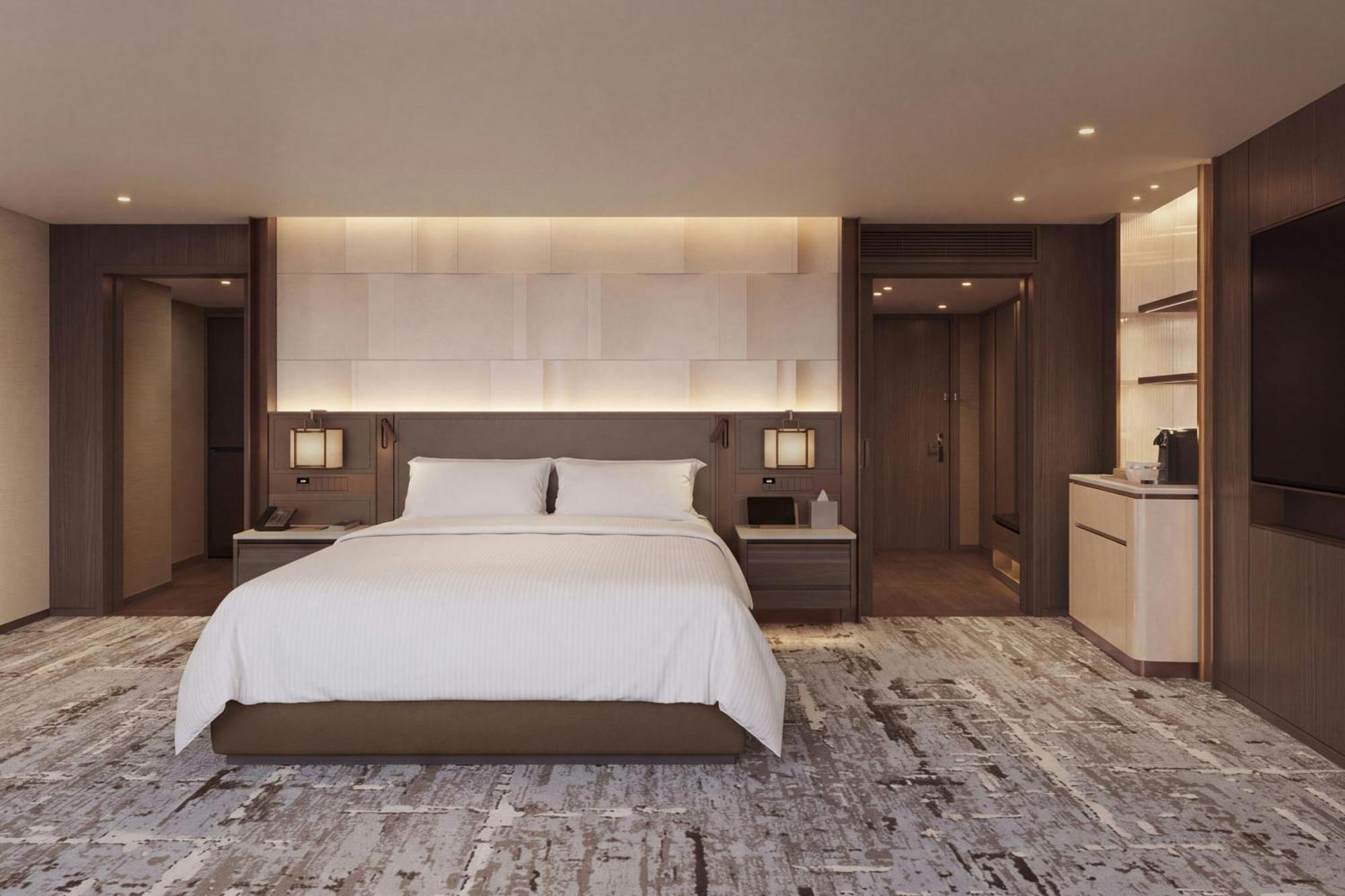 Junior Suite King Room