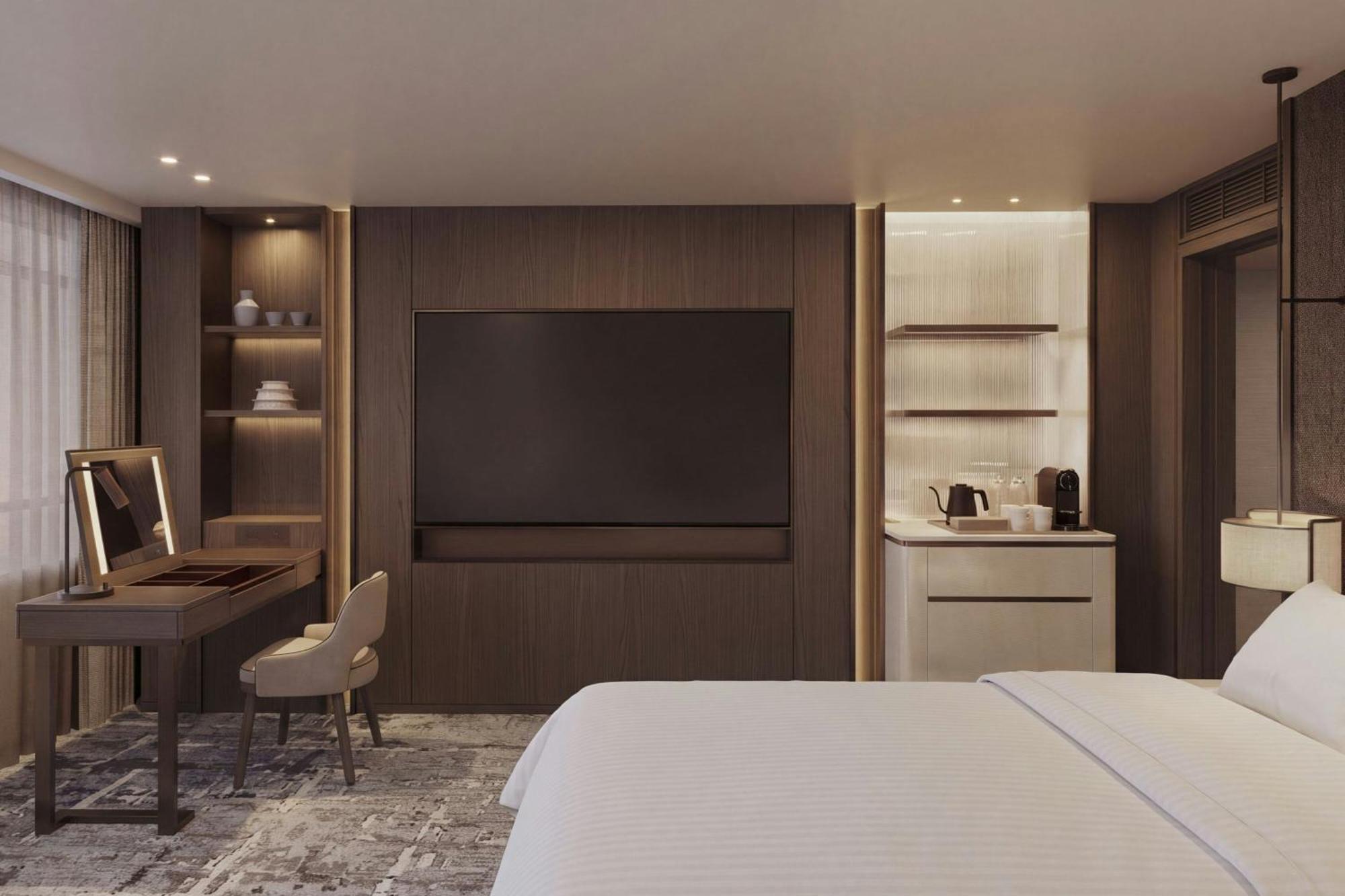 Junior Suite King Room