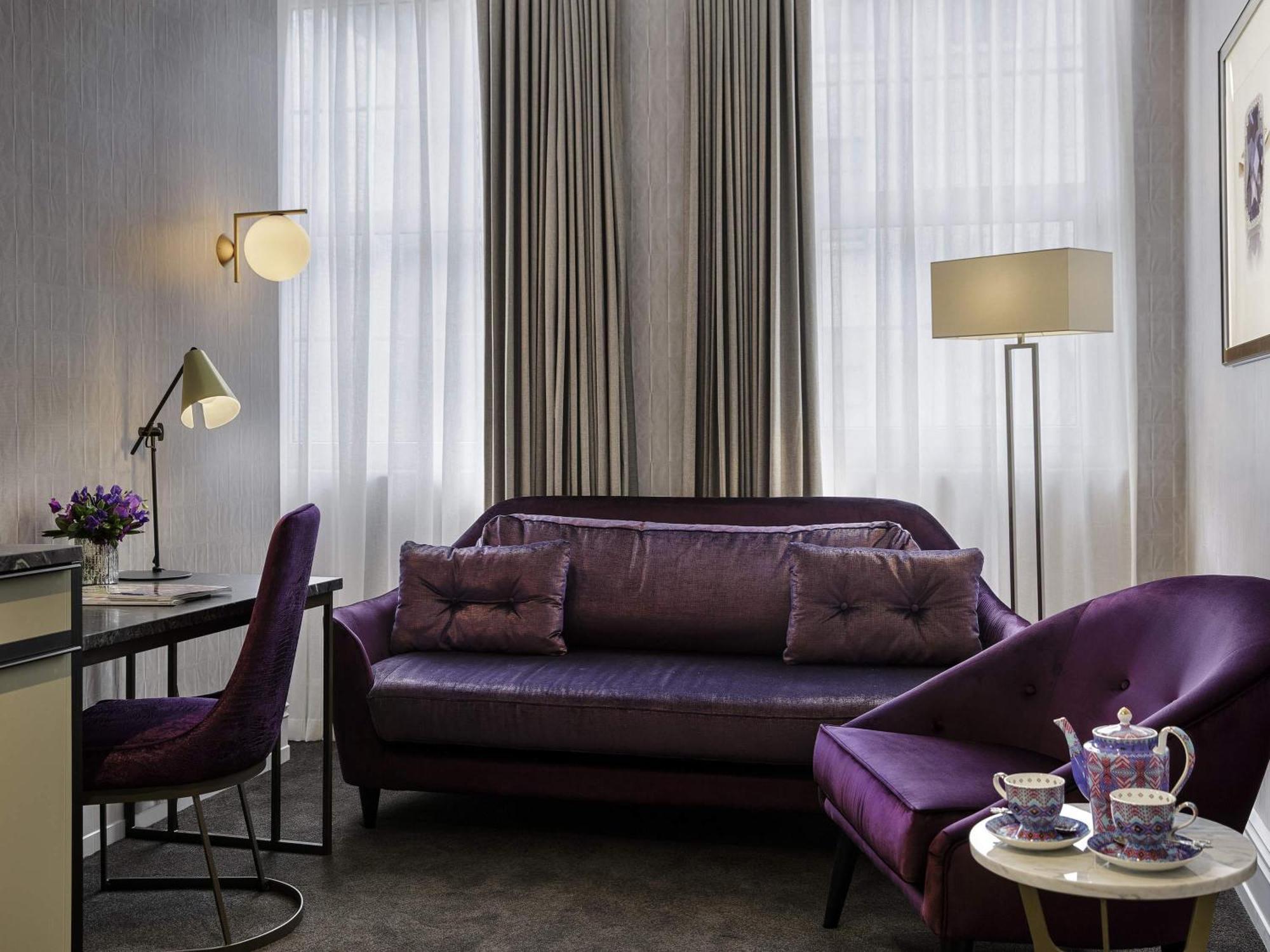 Junior Suite One King Bed