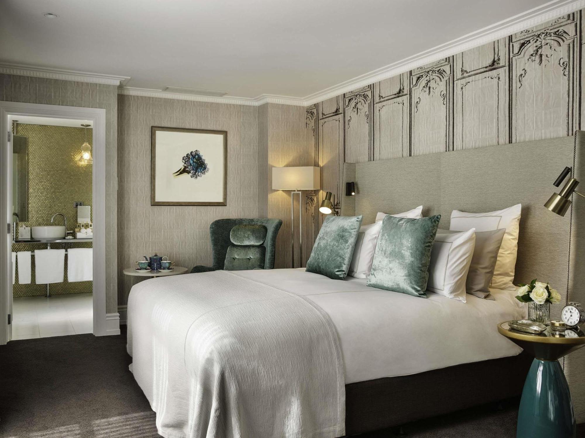 Superior King Room
