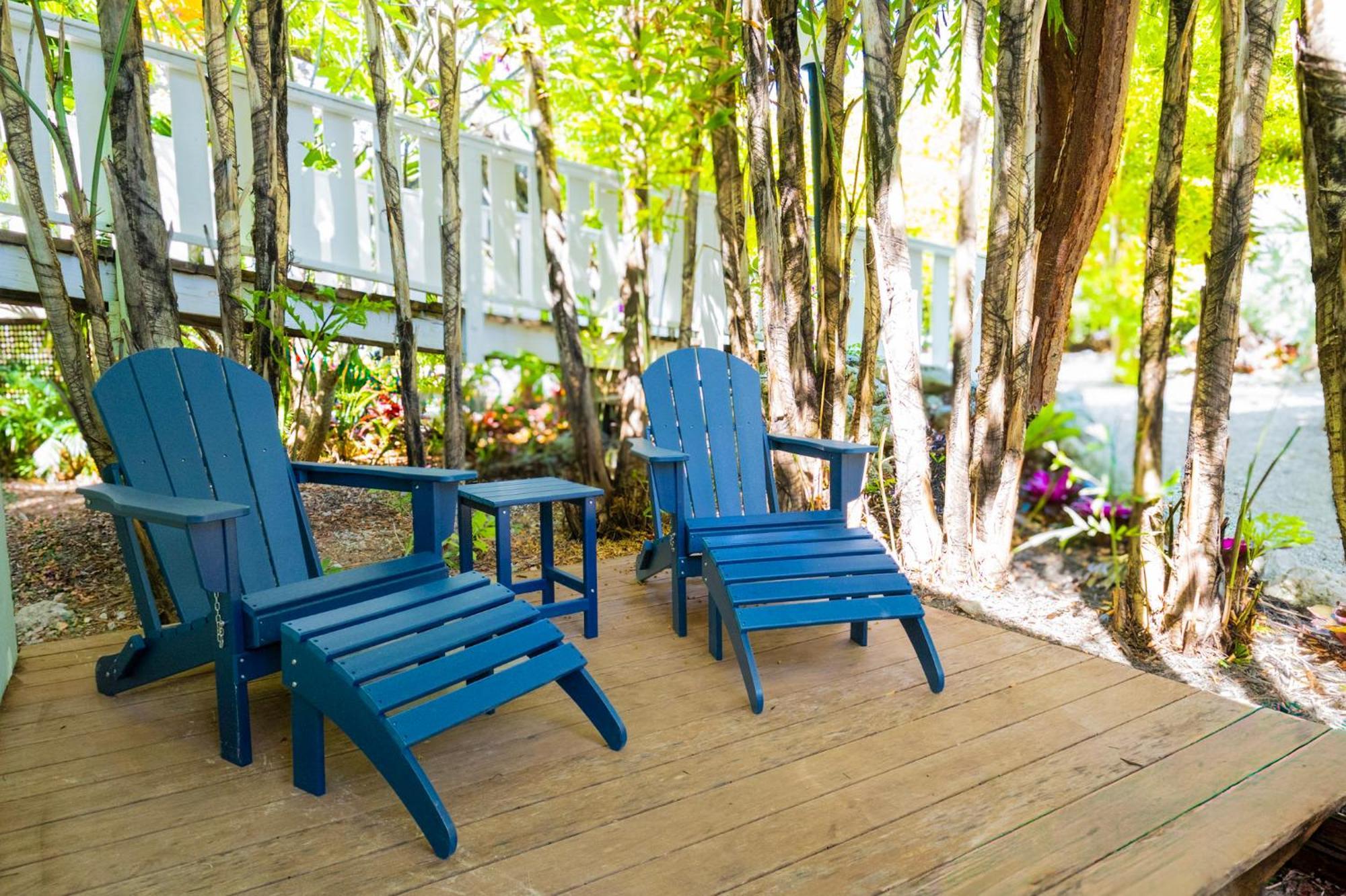 Queen Room Garden View