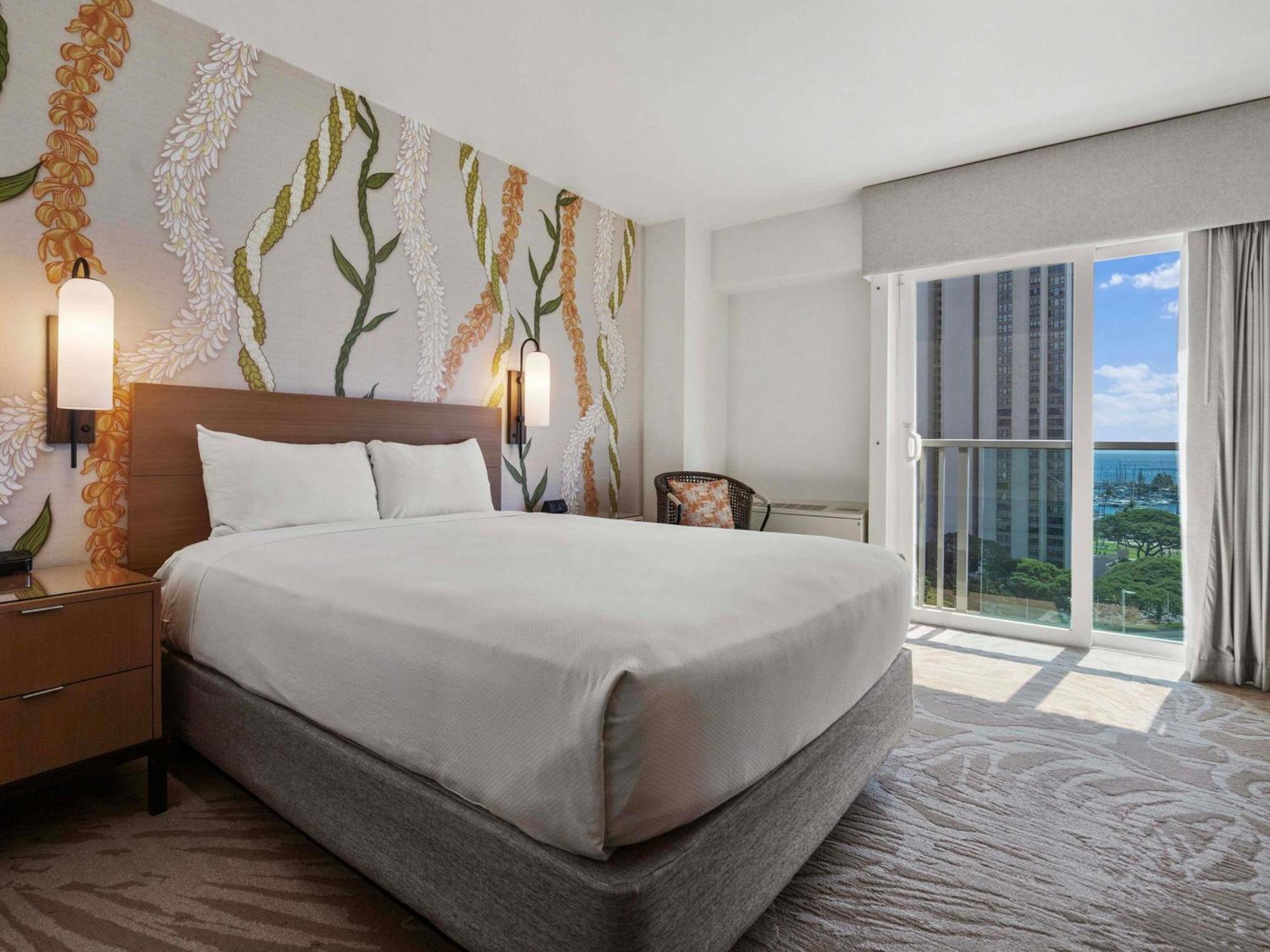Kona Tower Room Partial Ocean View