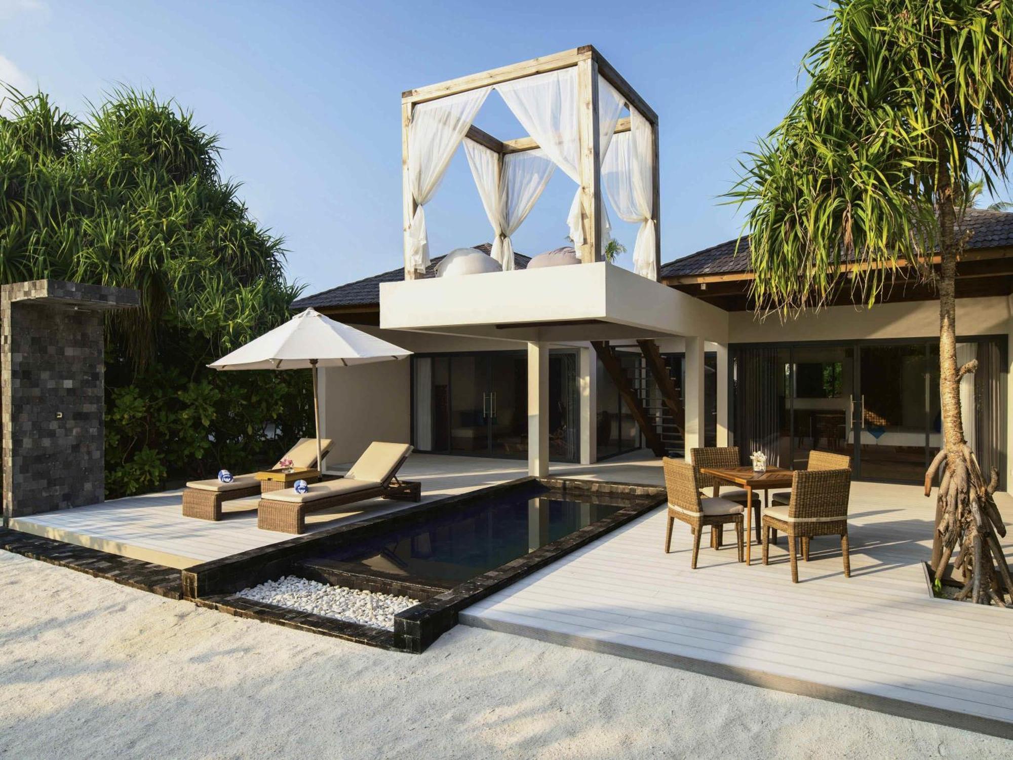 Beach Pool Villa DELUXE Living space large sandy beach daily flow chocolate hour snorkeling gear & non-motorized water sports