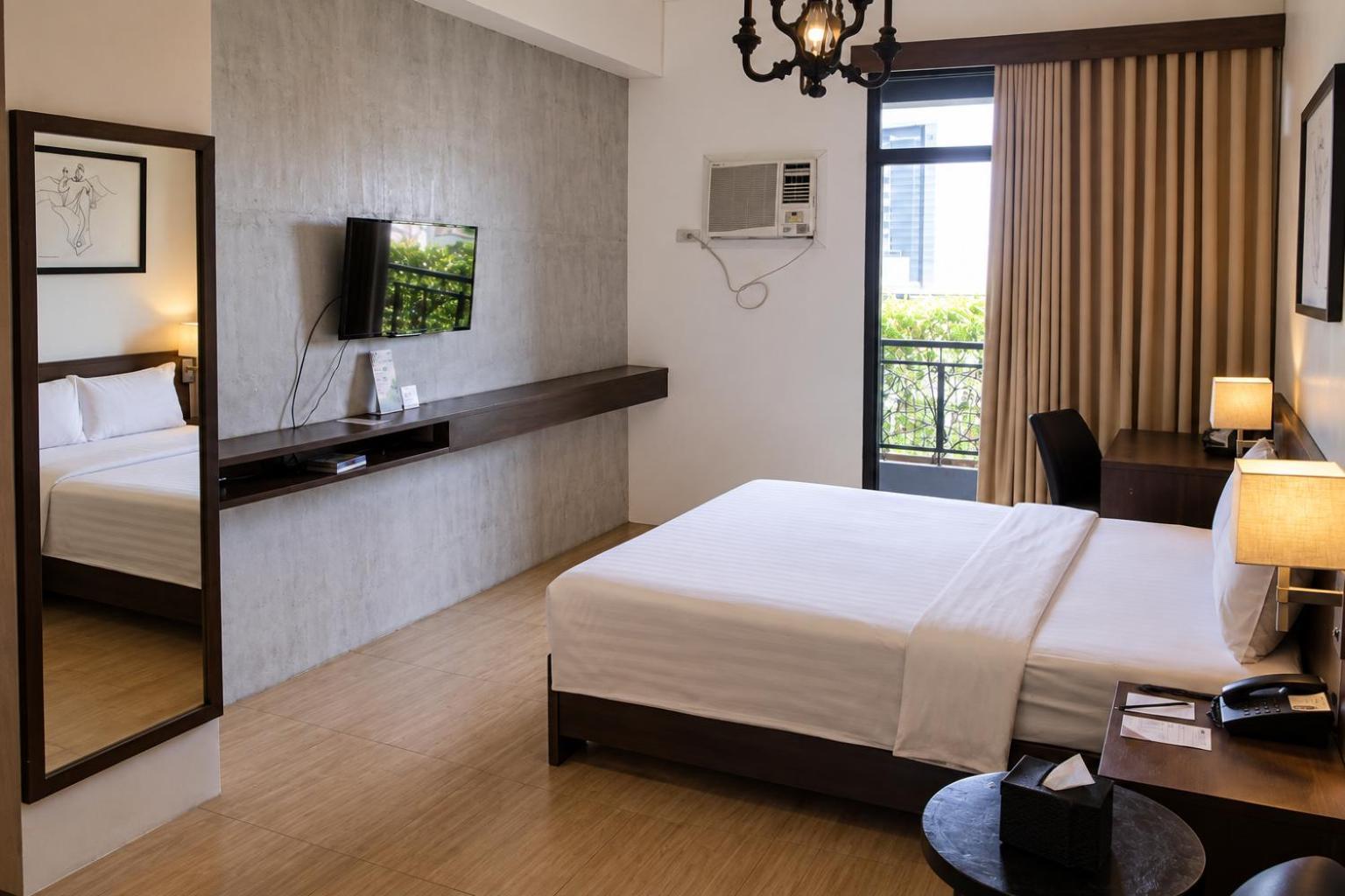 Executive Room