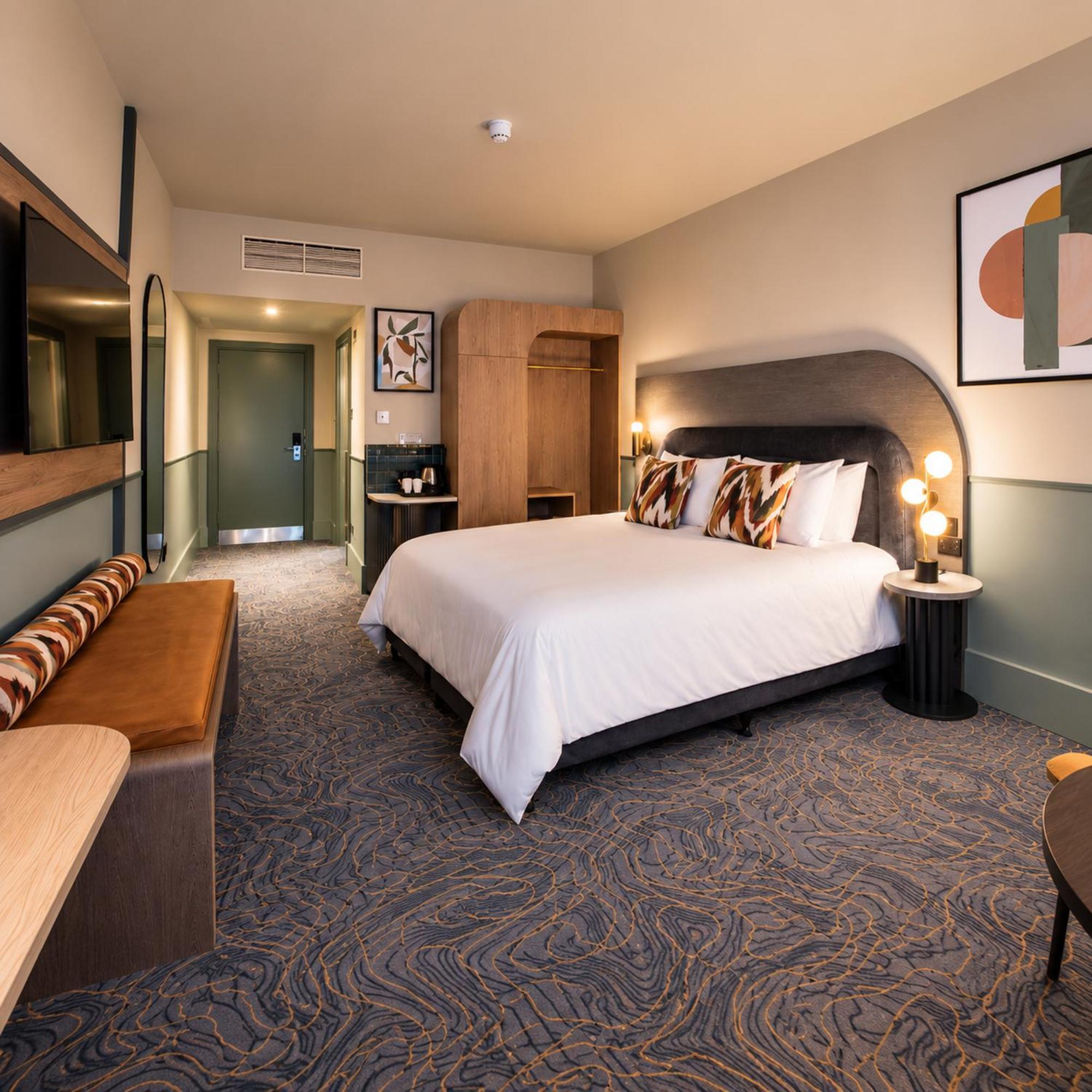 Premium King Room