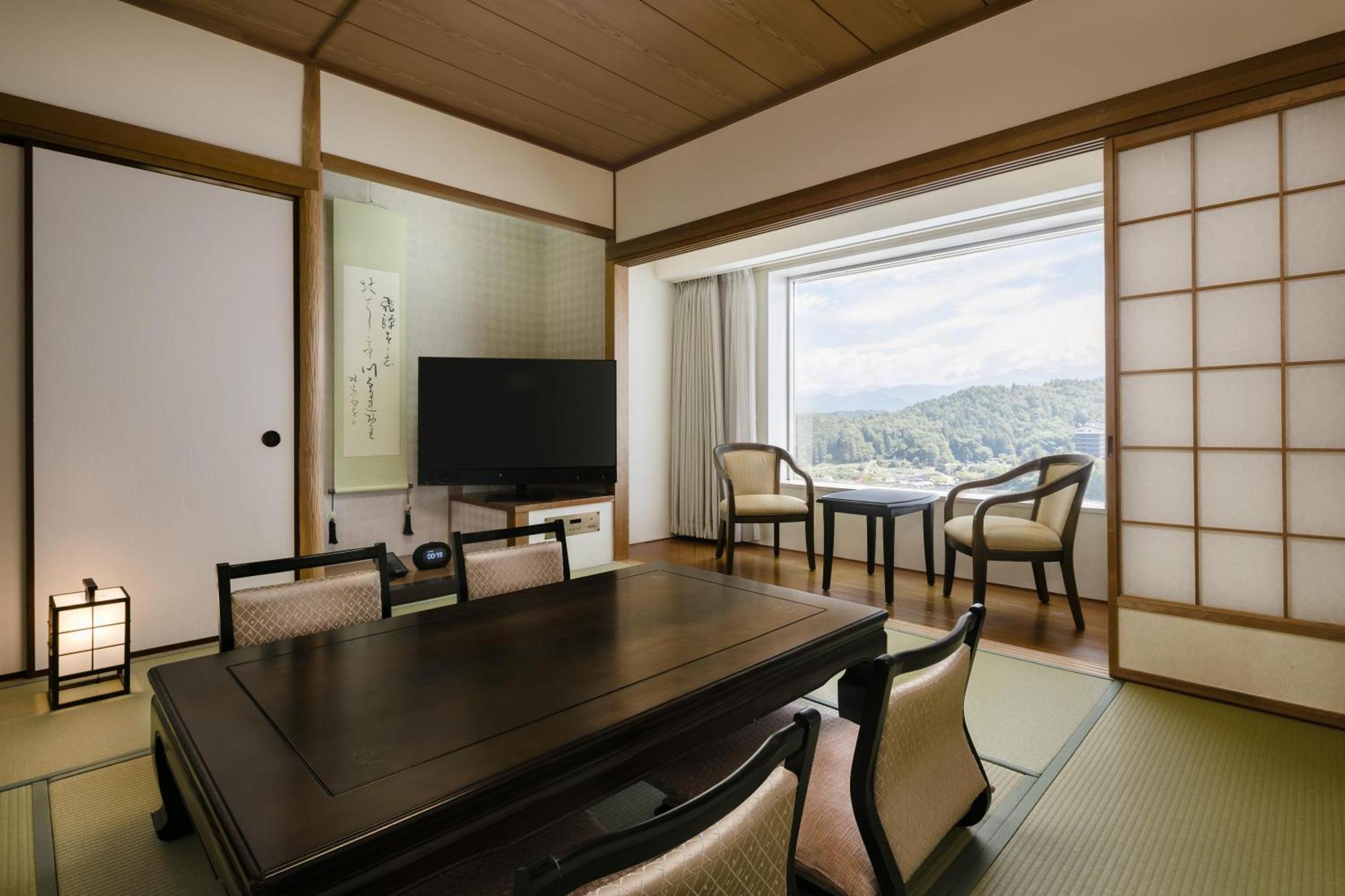 Tatami Room