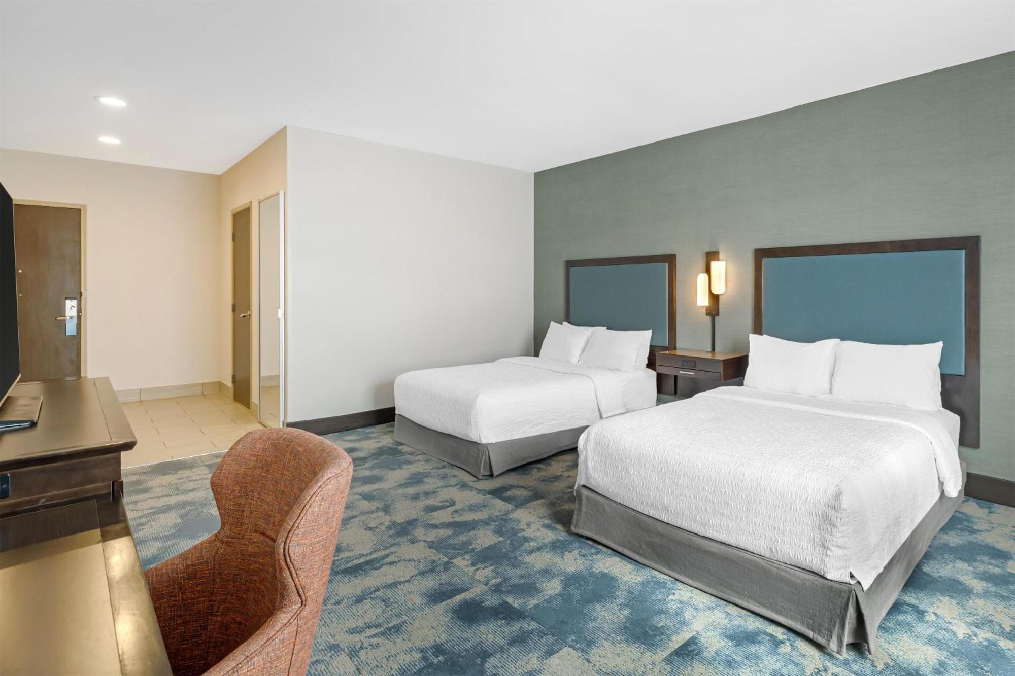 Queen Room with Two Queen Beds - Mobility Access/Non-Smoking