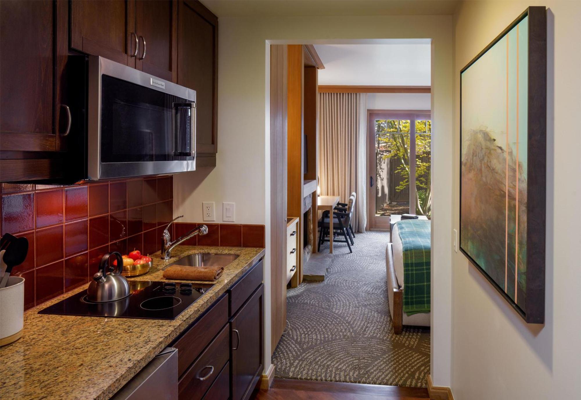 Lodge Studio Suite Fireplace Resort View Newly Renovated