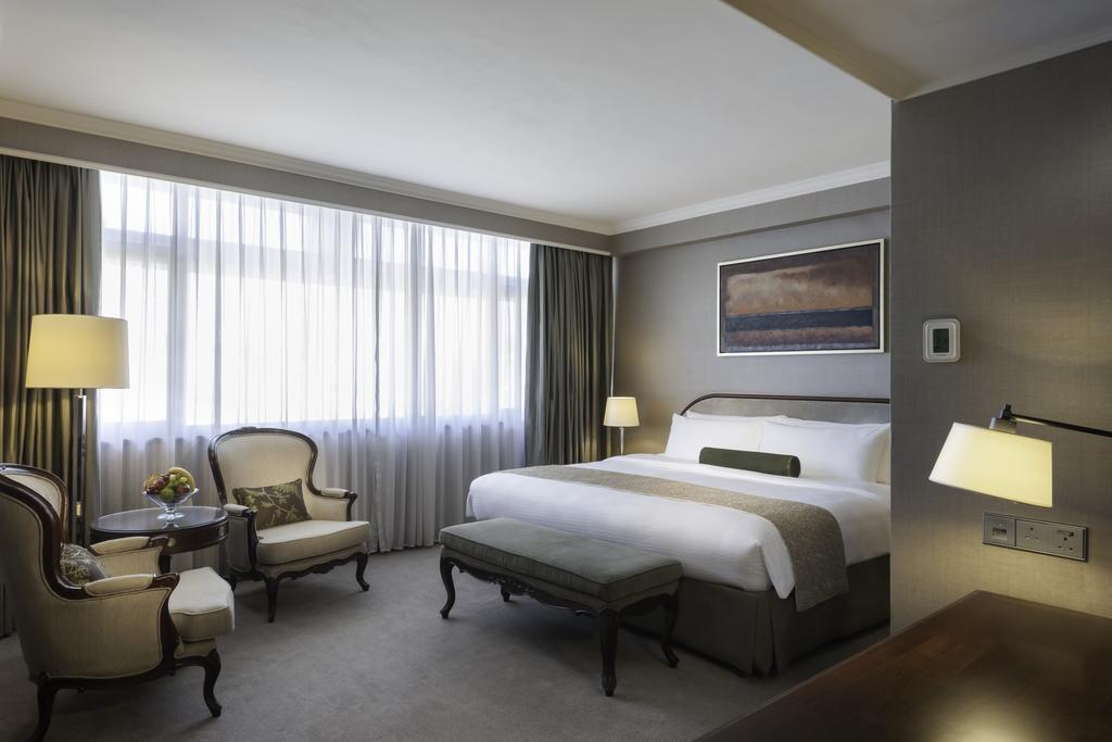 Wake Up to Breakfast - Superior Room with Welcome Drinks and Room Upgrade