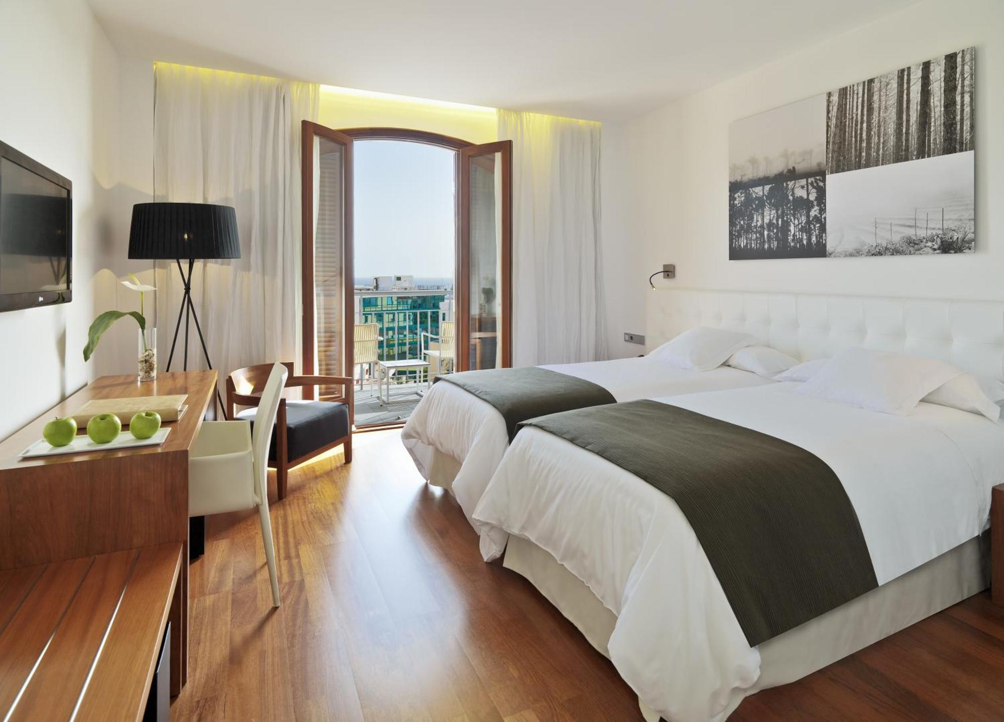 Double Room,701445385:JPEG