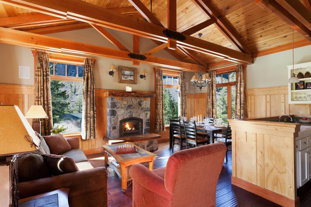 Deluxe Two-Bedroom Cabin