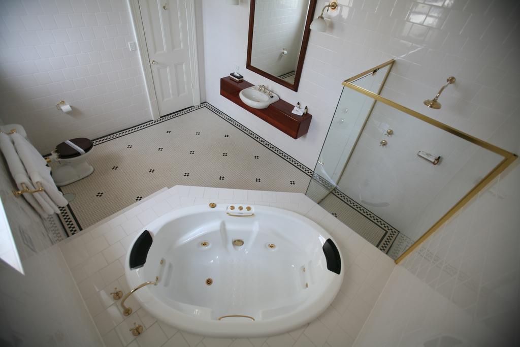 Executive Heritage Two-Bedroom Spa Suite