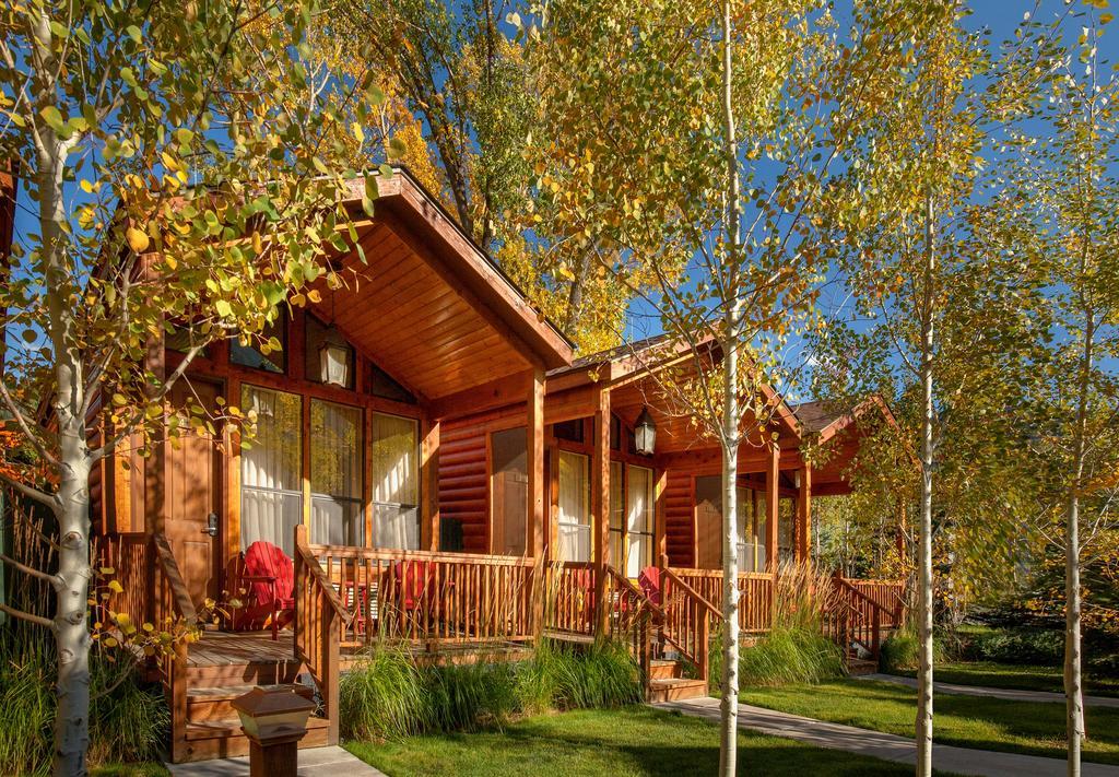 Superior Double Queen Cabin