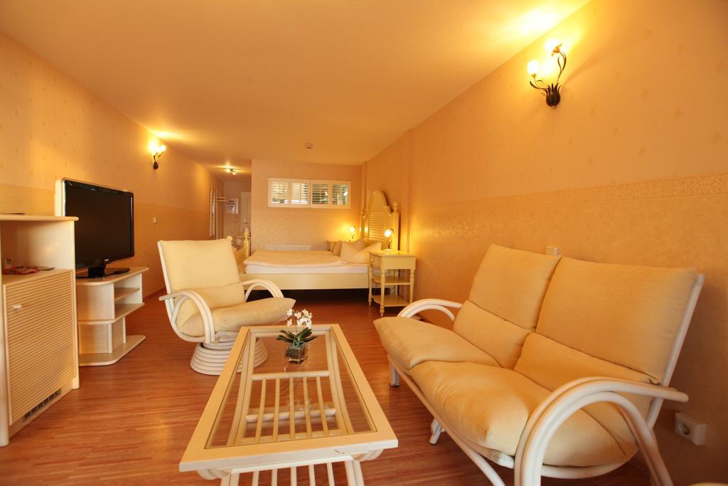 Doppelzimmer mit Seeblick