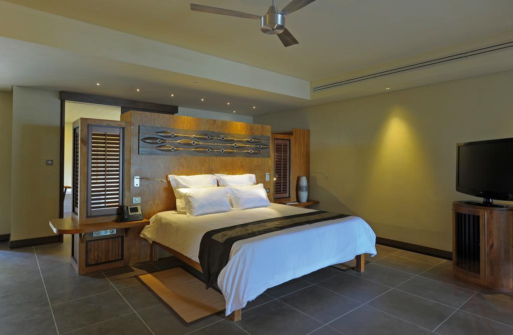Suite Fronte Spiaggia con Piscina