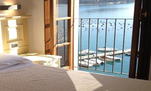 Double or Twin Room Sea View