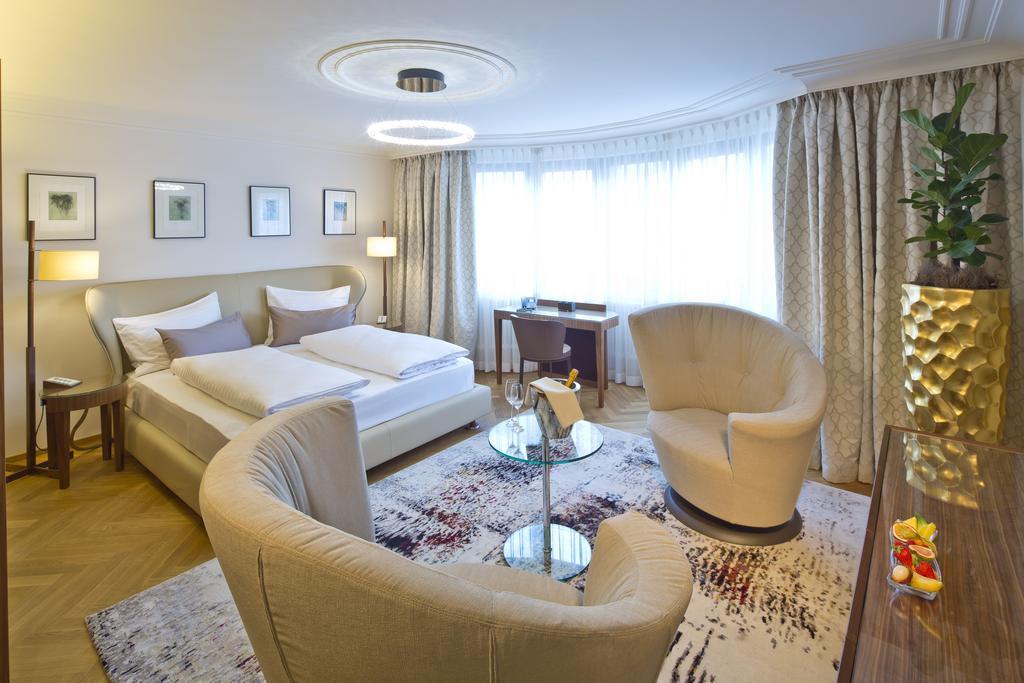 Superior Double Room with Air Conditioning