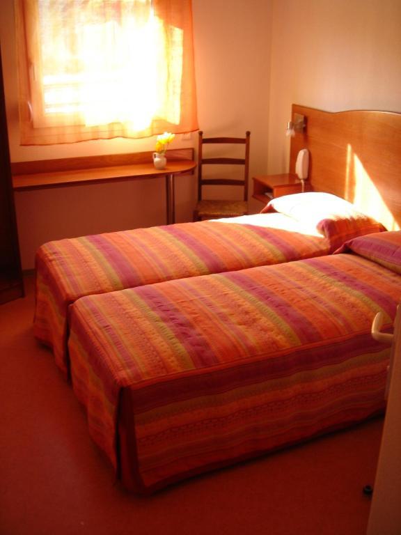 Chambre Double ou Lits Jumeaux