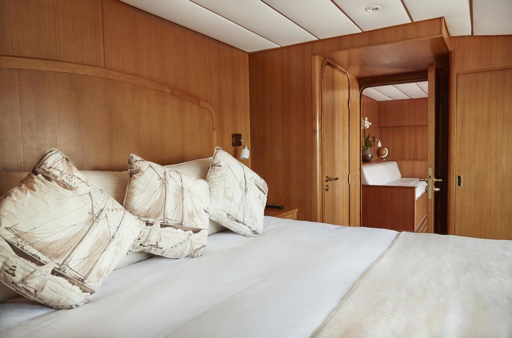 Yacht Cabin Suite with terrace and Sea View