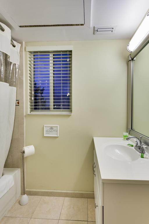 Queen Suite