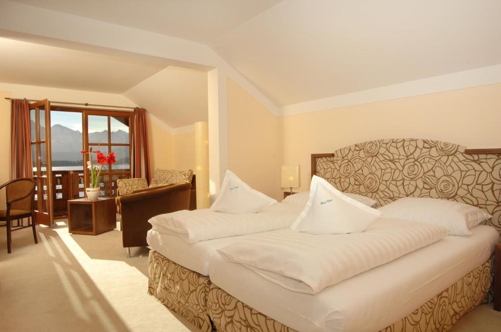 Loge Room