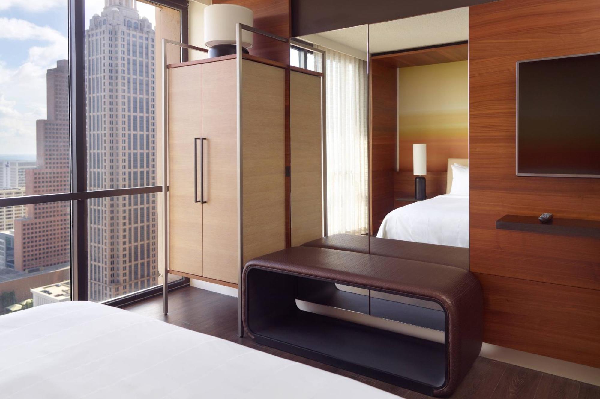 Kingsize-Bett mit Stadtblick - Concierge-Etage