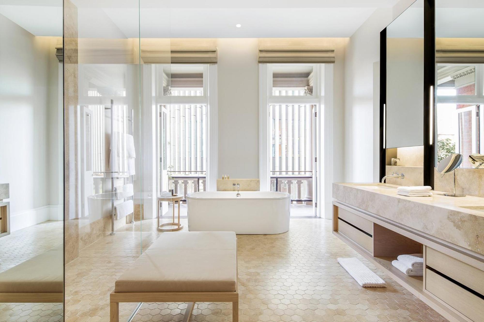 Heritage King Room Balcony