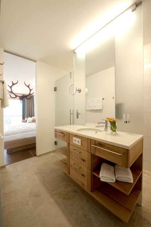 Deluxe Doppelzimmer (2 Erwachsene und 2 Kinder)