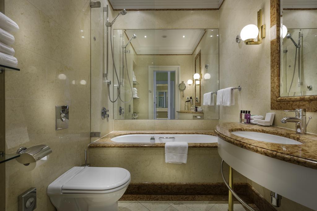 Chambre Deluxe Double ou Lits Jumeaux
