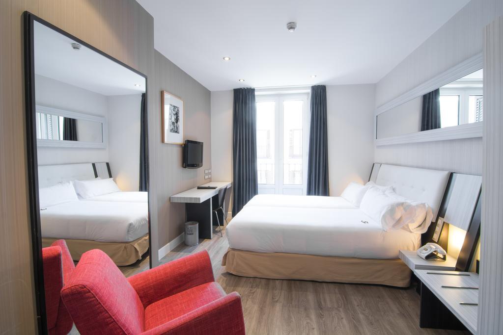 Double or Twin Room,645922842:JPEG